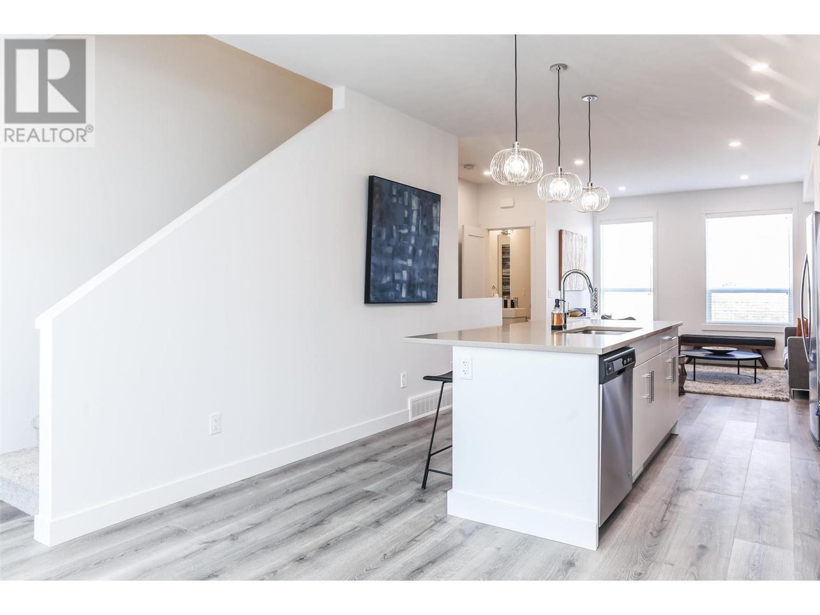 101 610 Academy Way, Kelowna