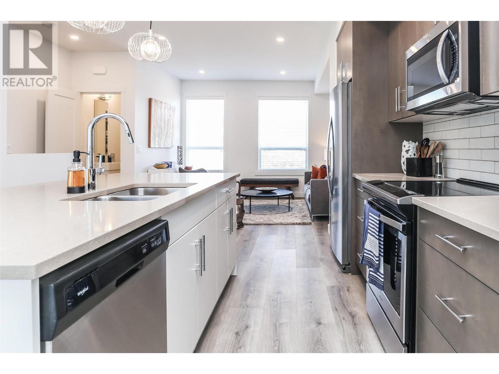 101 610 Academy Way, Kelowna
