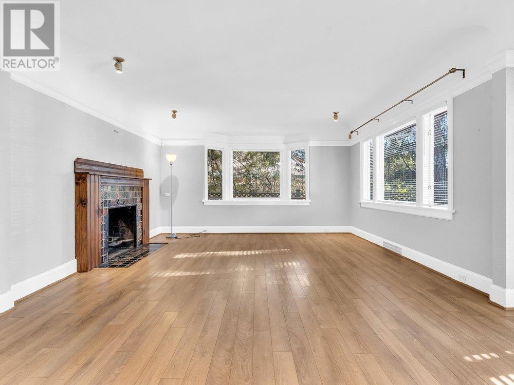 Photo 3 of 1751 W King Edward Avenue, Vancouver BC