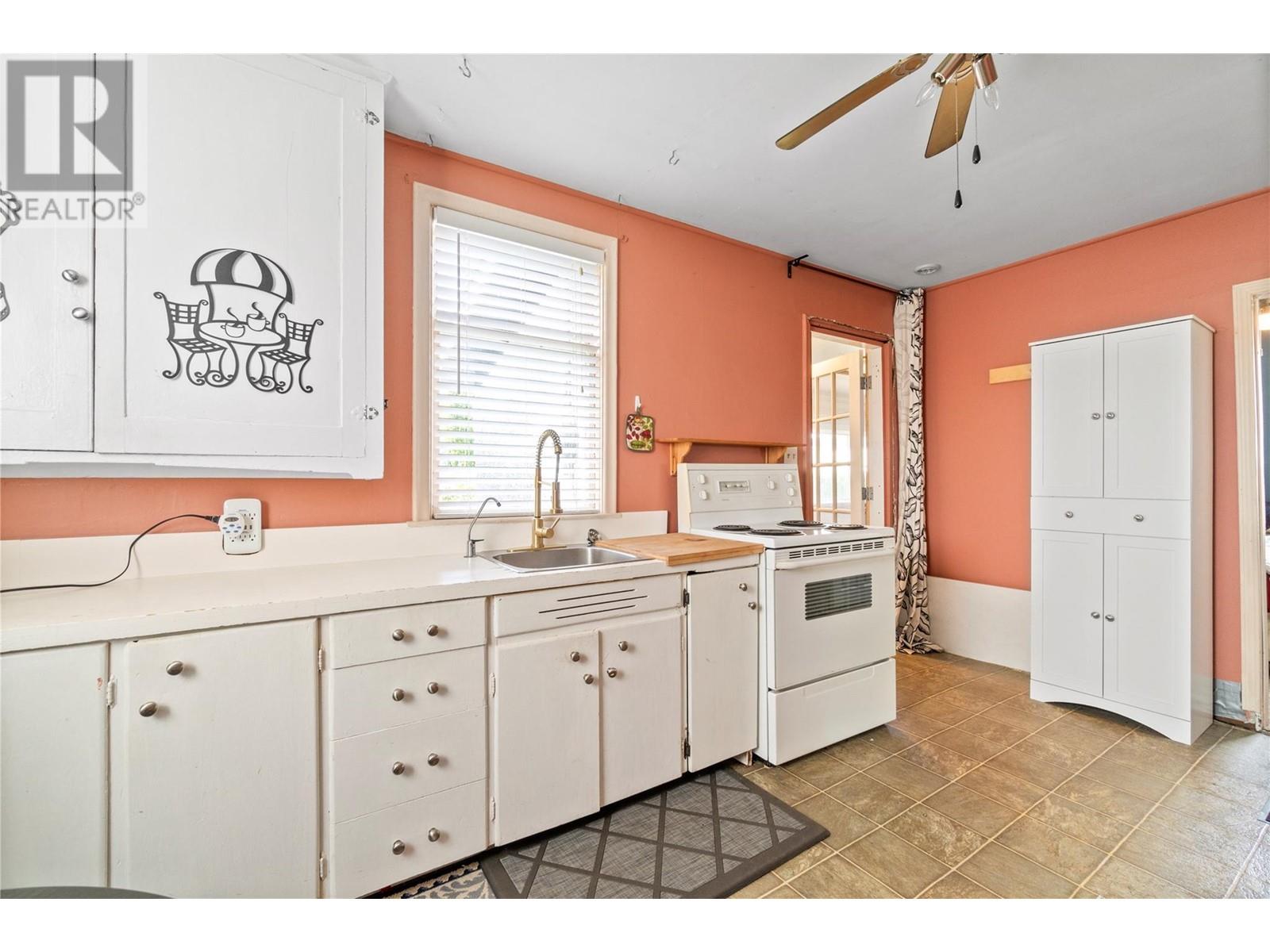 Photo 25 of 630 Okanagan Se Avenue, Salmon Arm BC