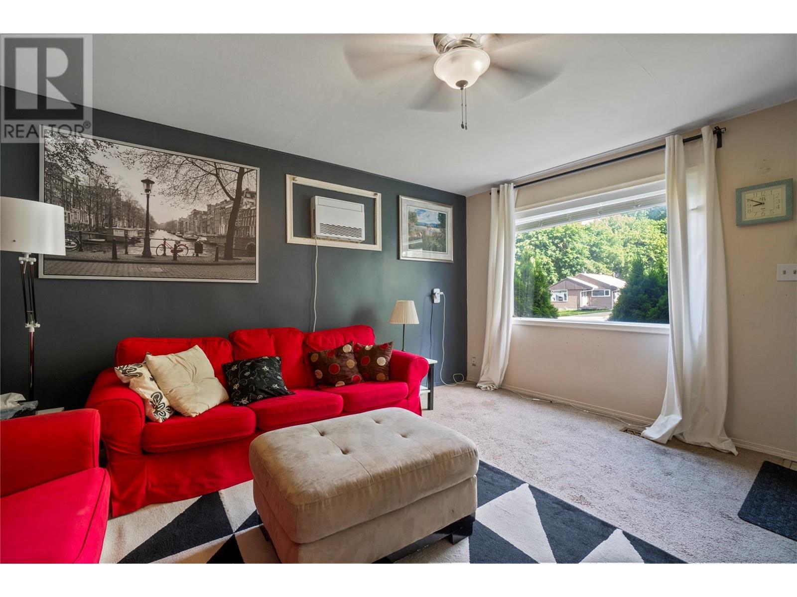 Photo 5 of 630 Okanagan Se Avenue, Salmon Arm BC