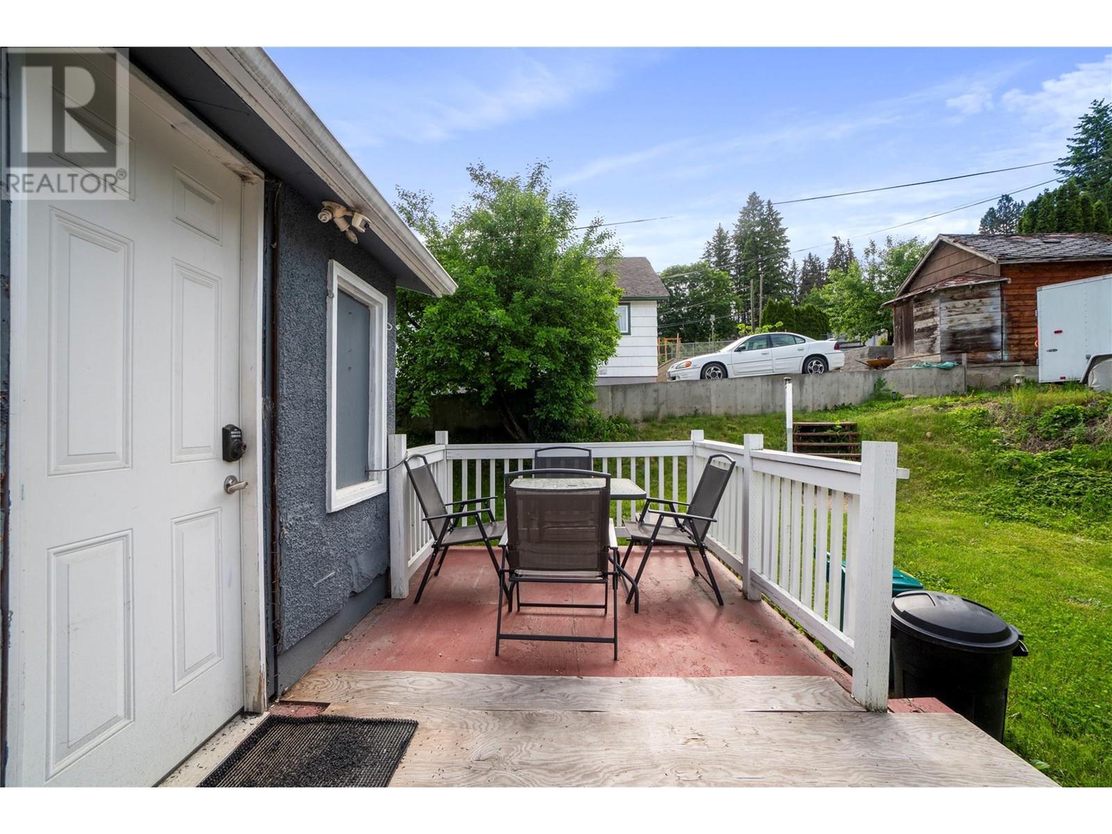 Photo 1 of 630 Okanagan Se Avenue, Salmon Arm BC
