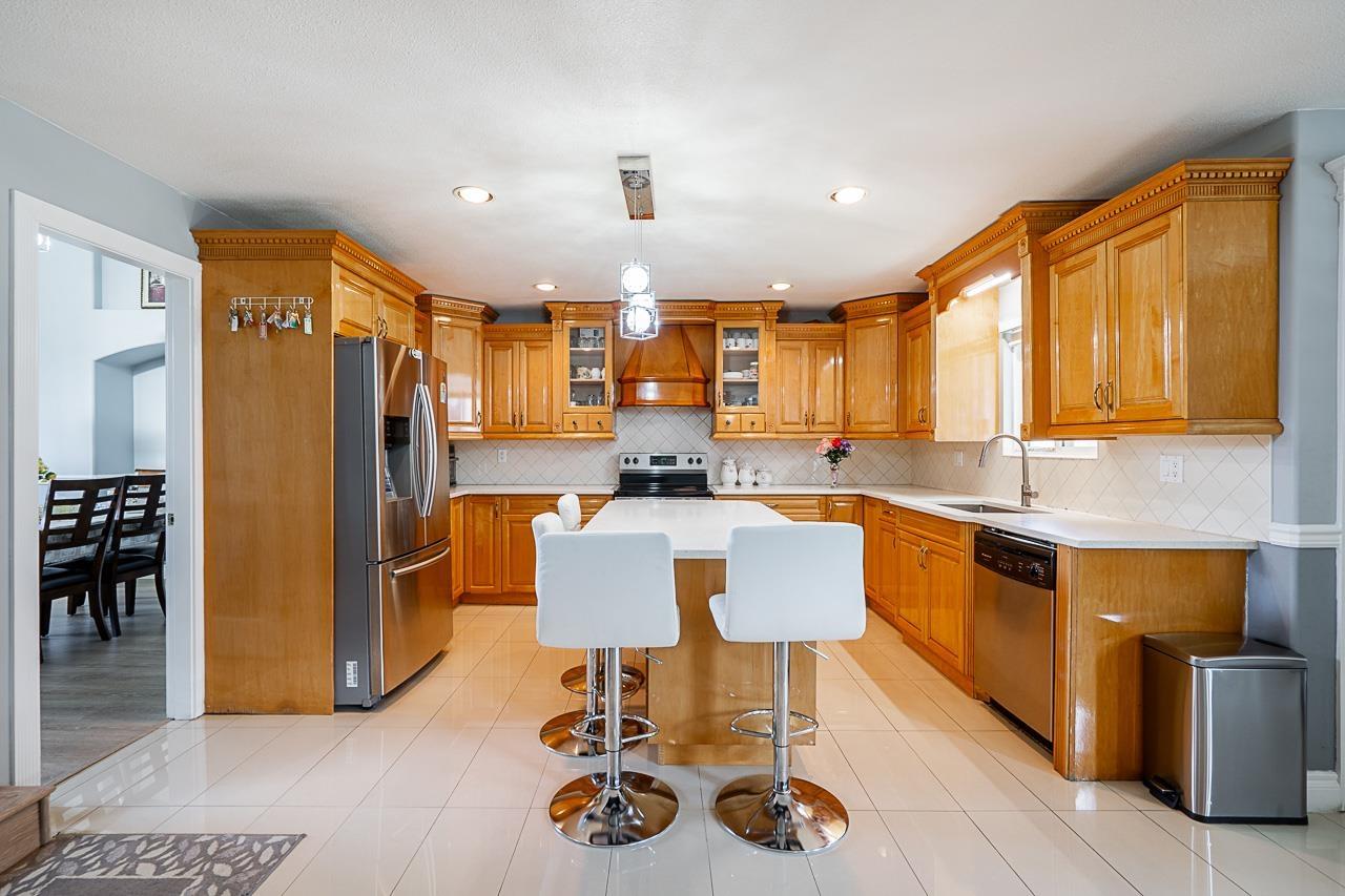 Photo 10 of 12608 67 A Avenue, Surrey BC