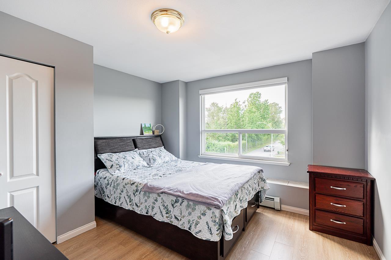 Photo 31 of 12608 67 A Avenue, Surrey BC