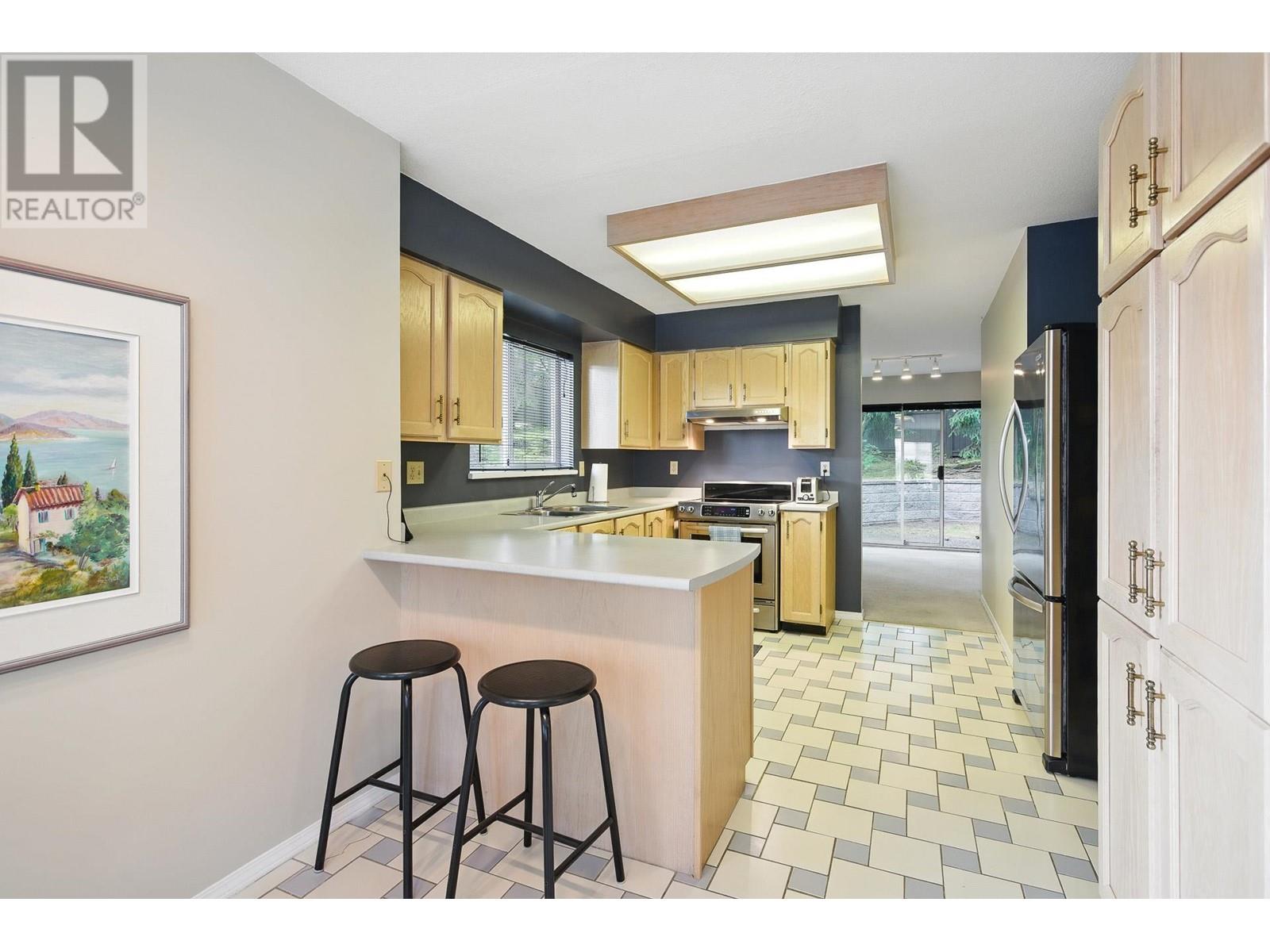 33 1251 LASALLE PLACE, Coquitlam real estate listing R3009650