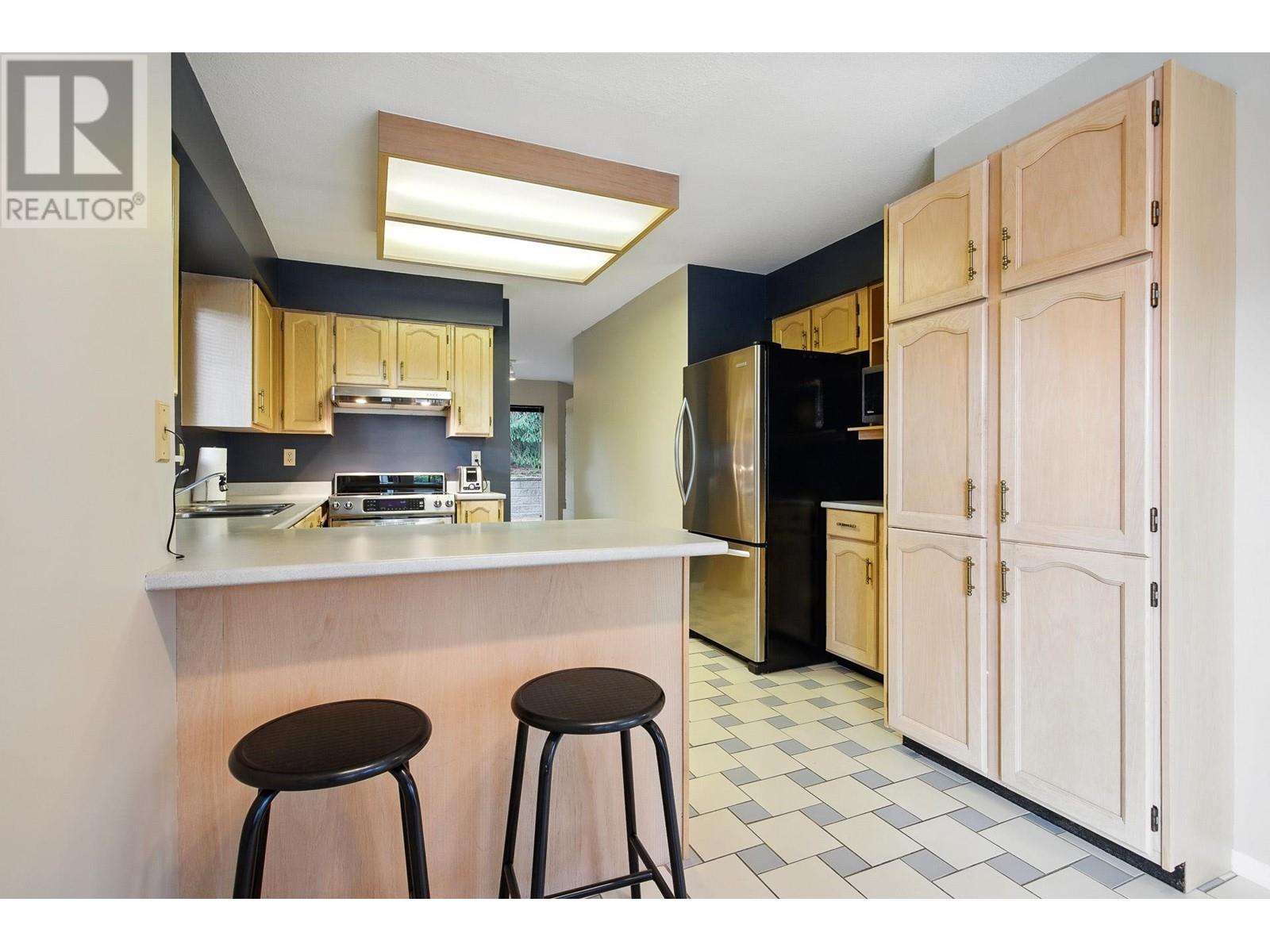33 1251 LASALLE PLACE, Coquitlam real estate listing R3009650