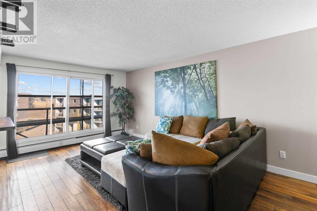 Single Family House for Sale in  C GREENVIEW Drive NE Greenview Calgary 