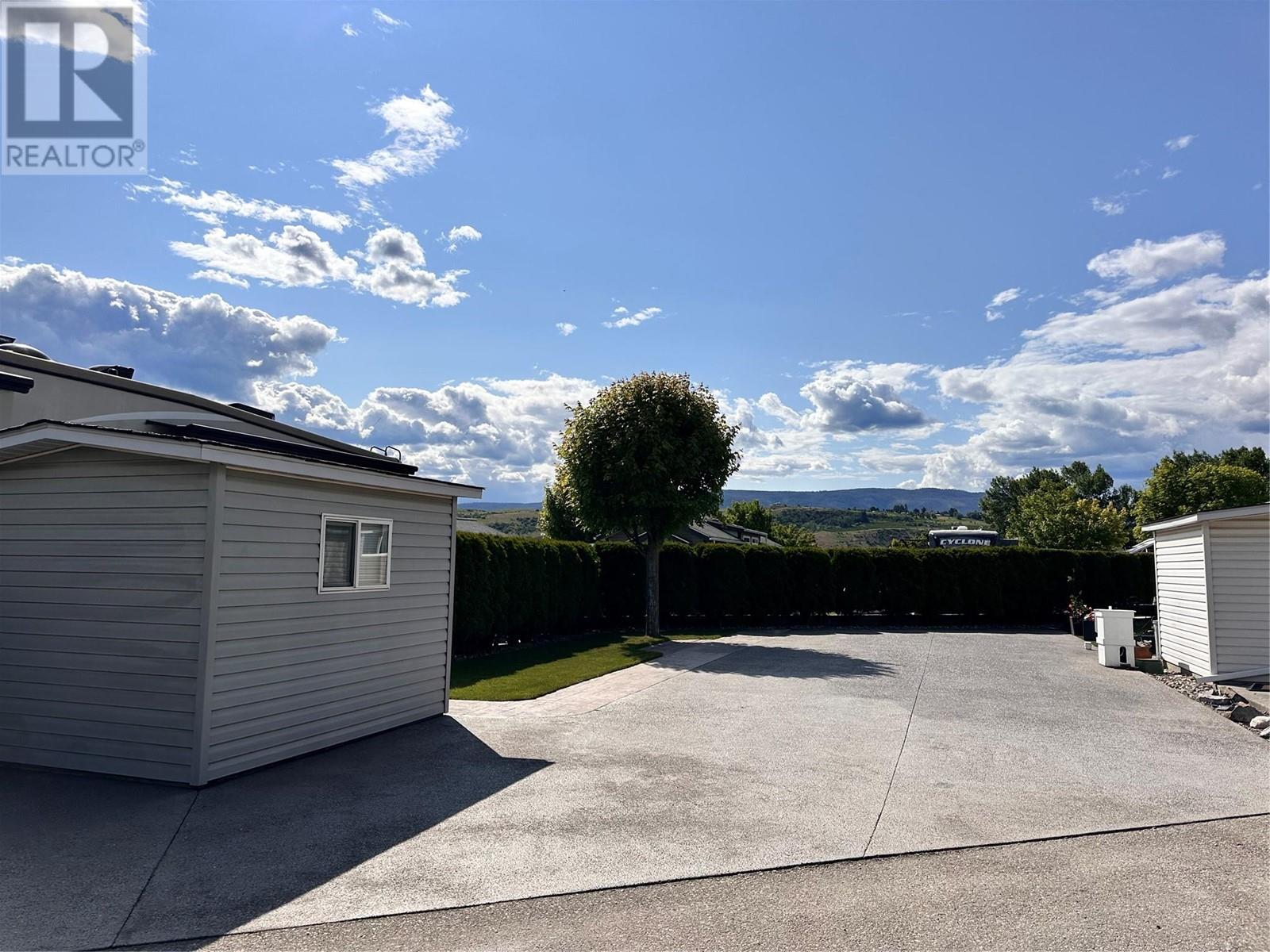 8000 Highland Road, Vernon