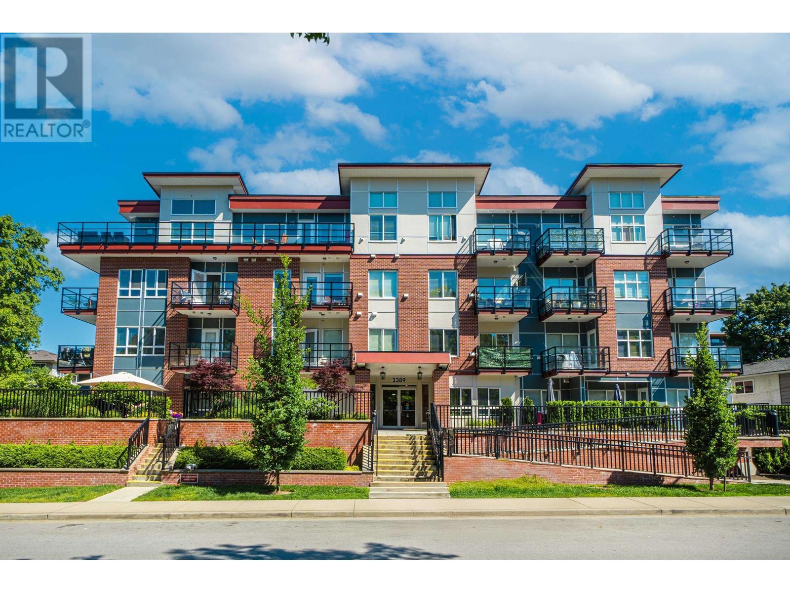 Photo 1 of 404 2389 Hawthorne Avenue, Port Coquitlam BC