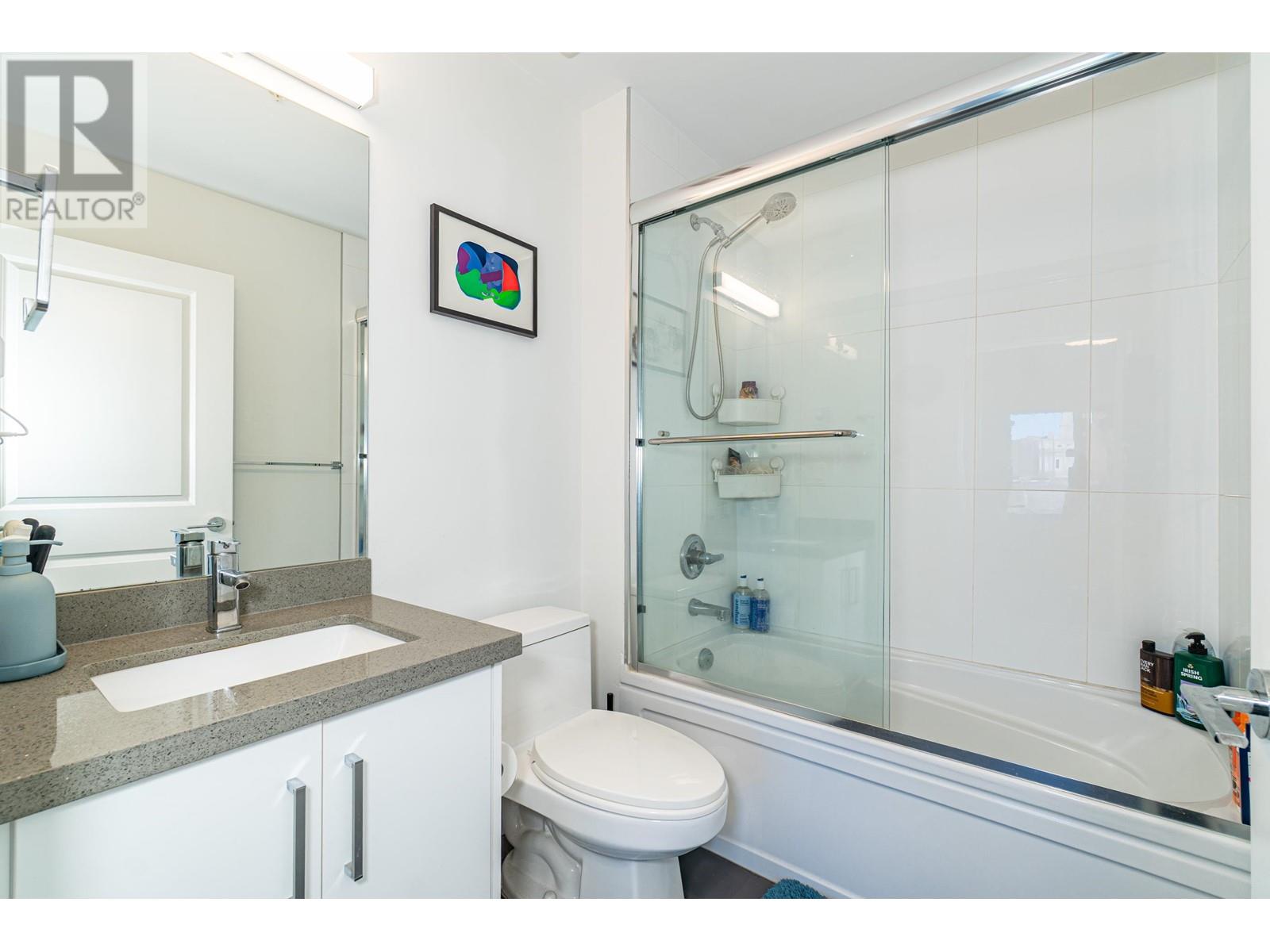 Photo 25 of 404 2389 Hawthorne Avenue, Port Coquitlam BC