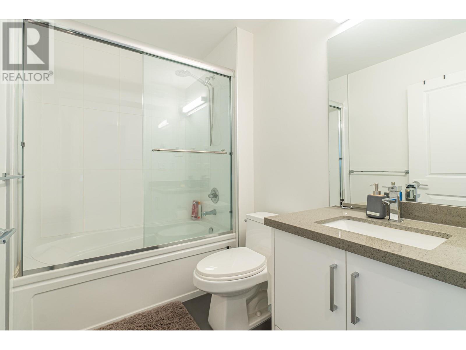 Photo 28 of 404 2389 Hawthorne Avenue, Port Coquitlam BC
