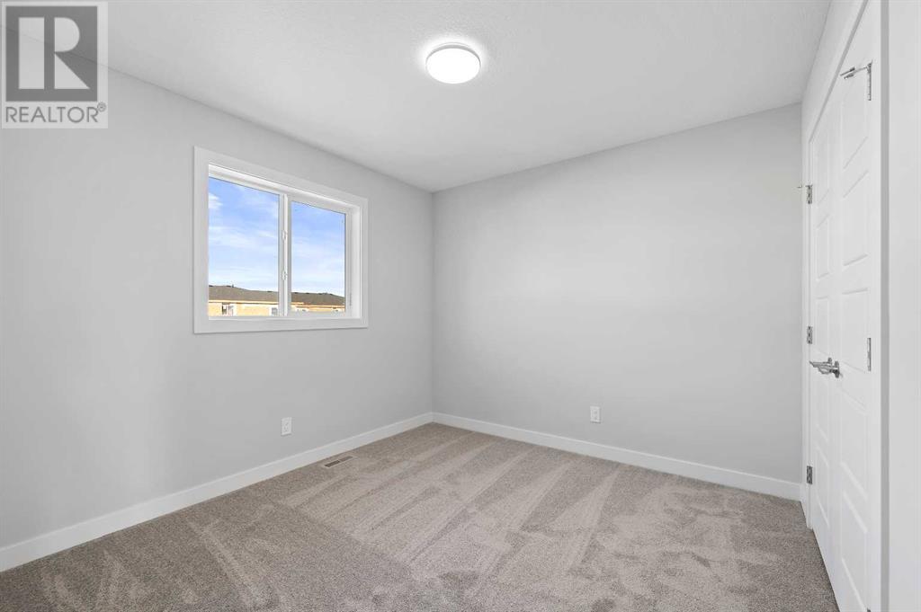 19 Agate Road, Cochrane, Alberta
