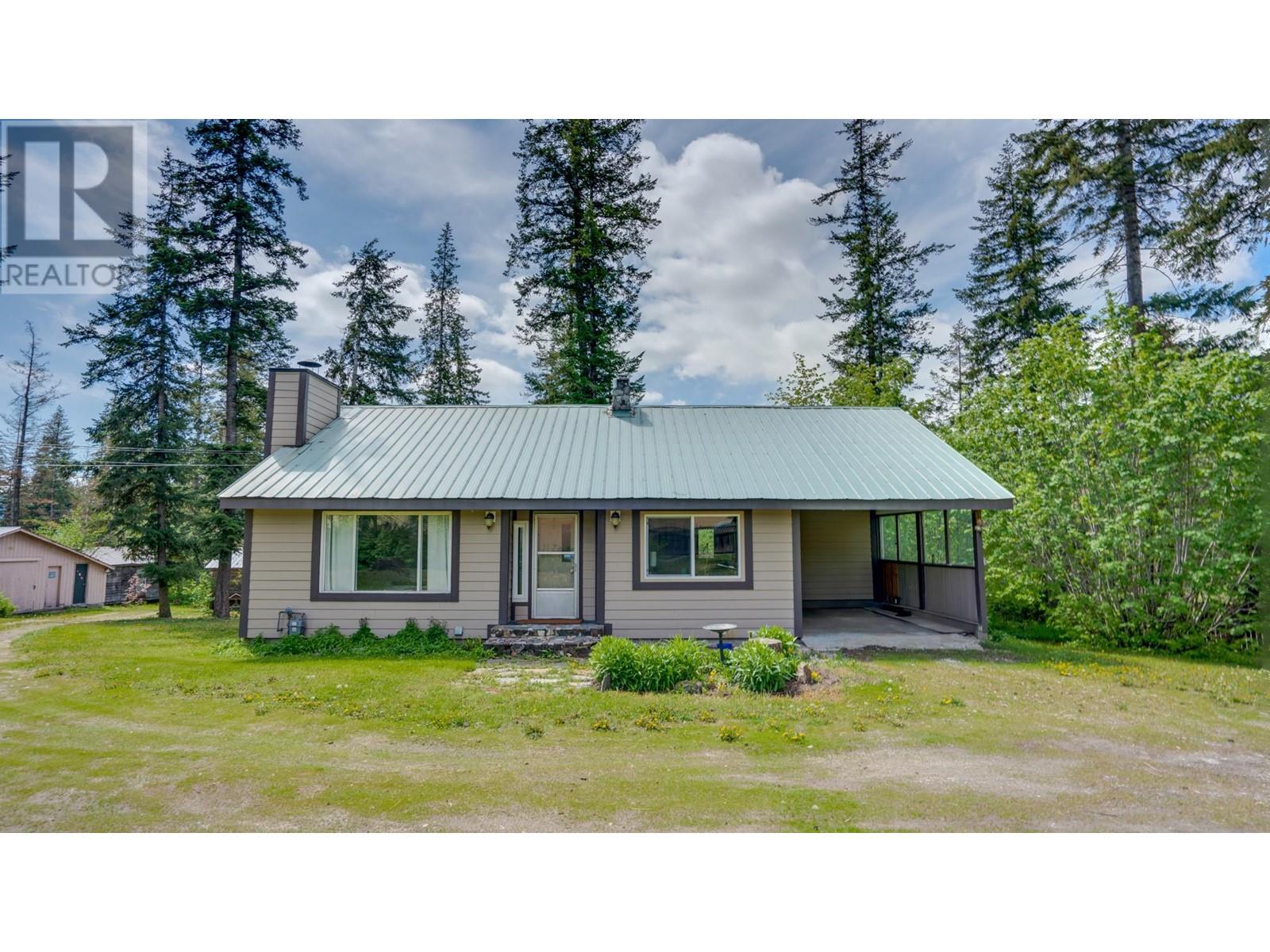 11 Gardom Lake Road, Enderby