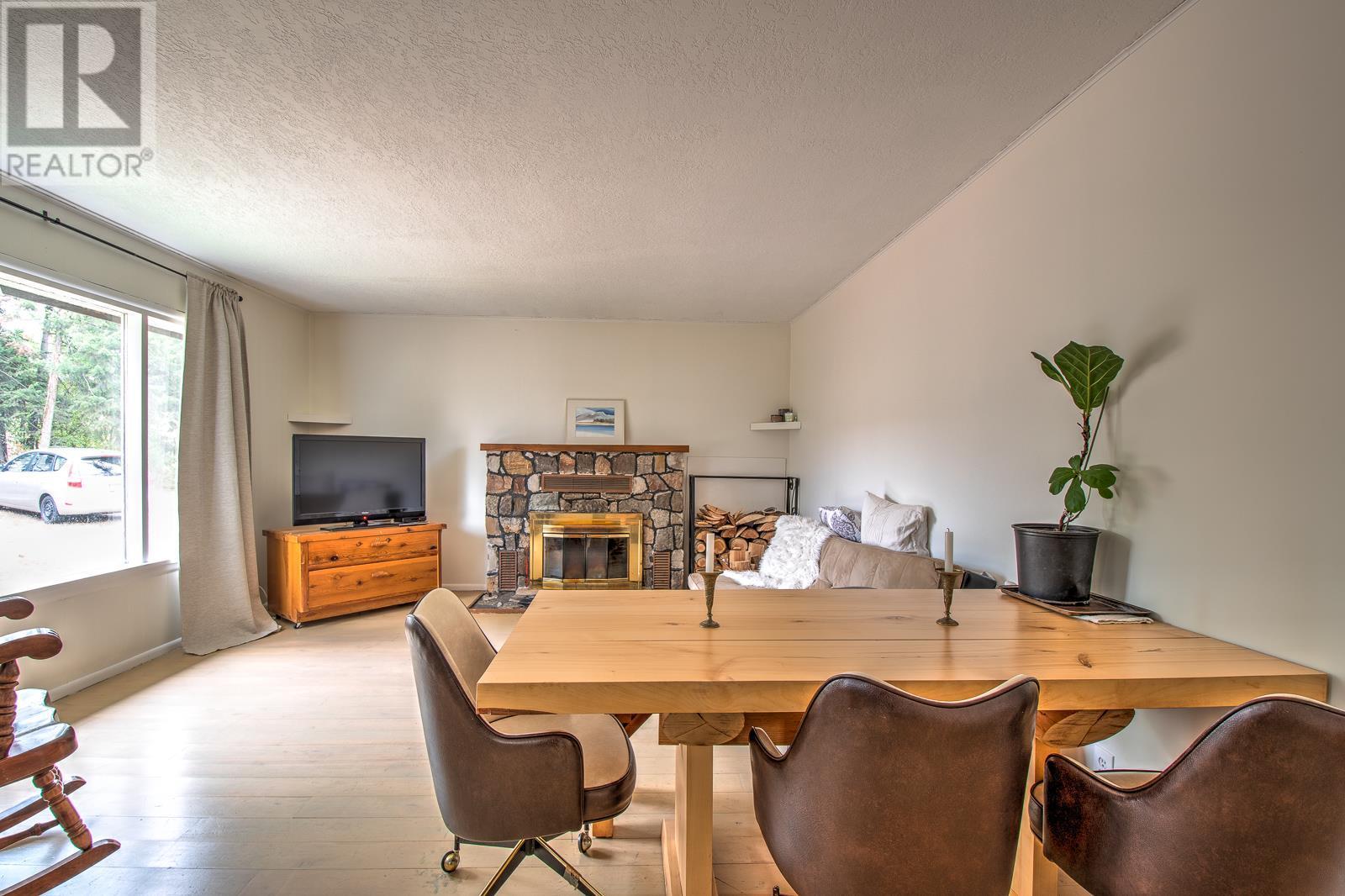 11 Gardom Lake Road, Enderby