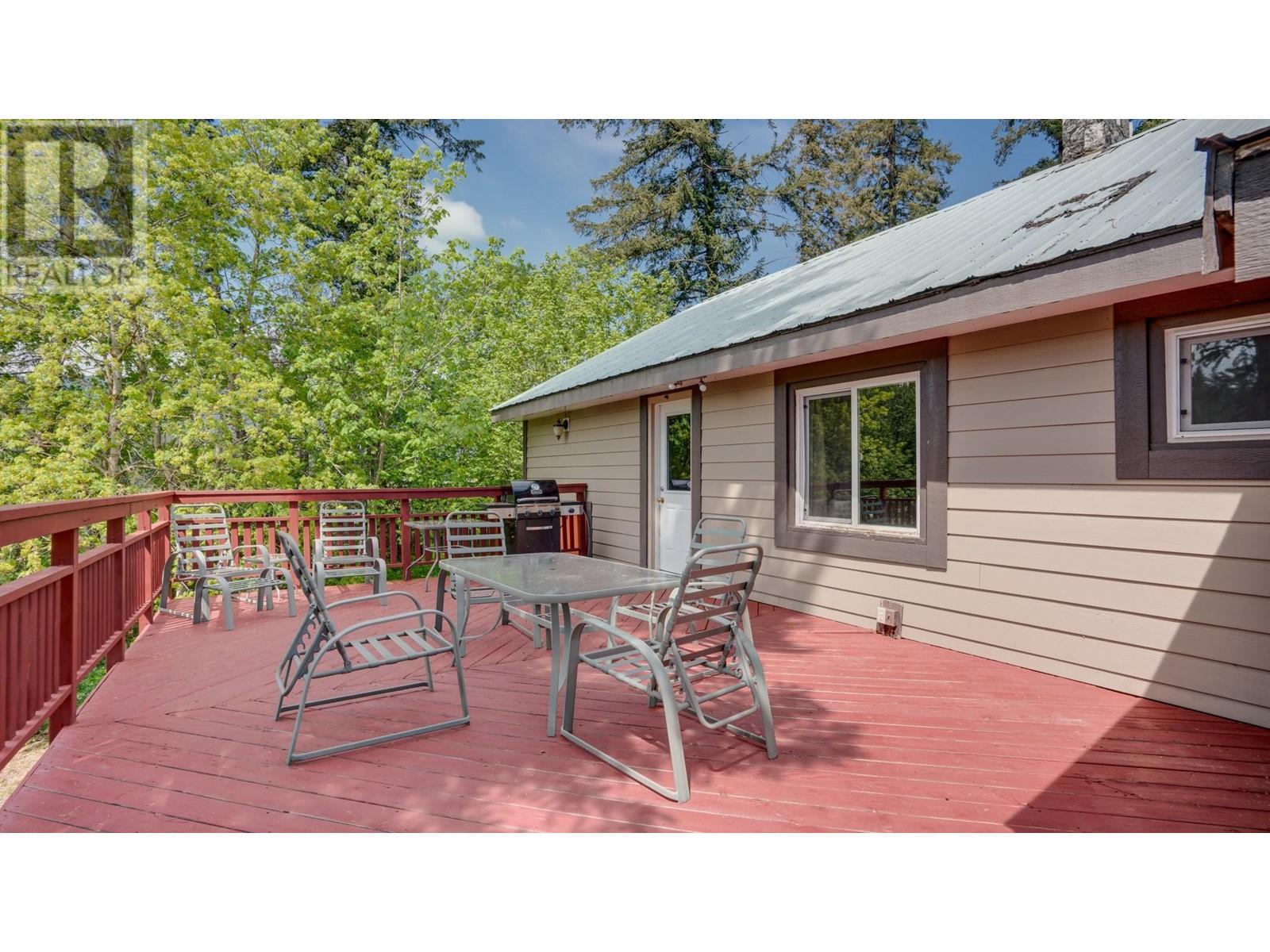 11 Gardom Lake Road, Enderby