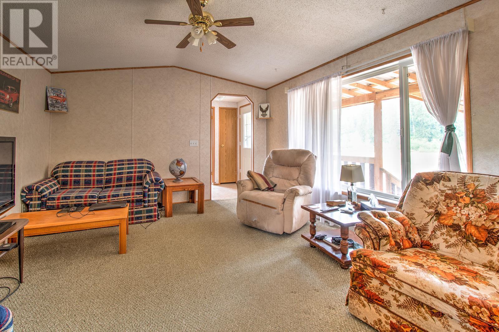 11 Gardom Lake Road, Enderby