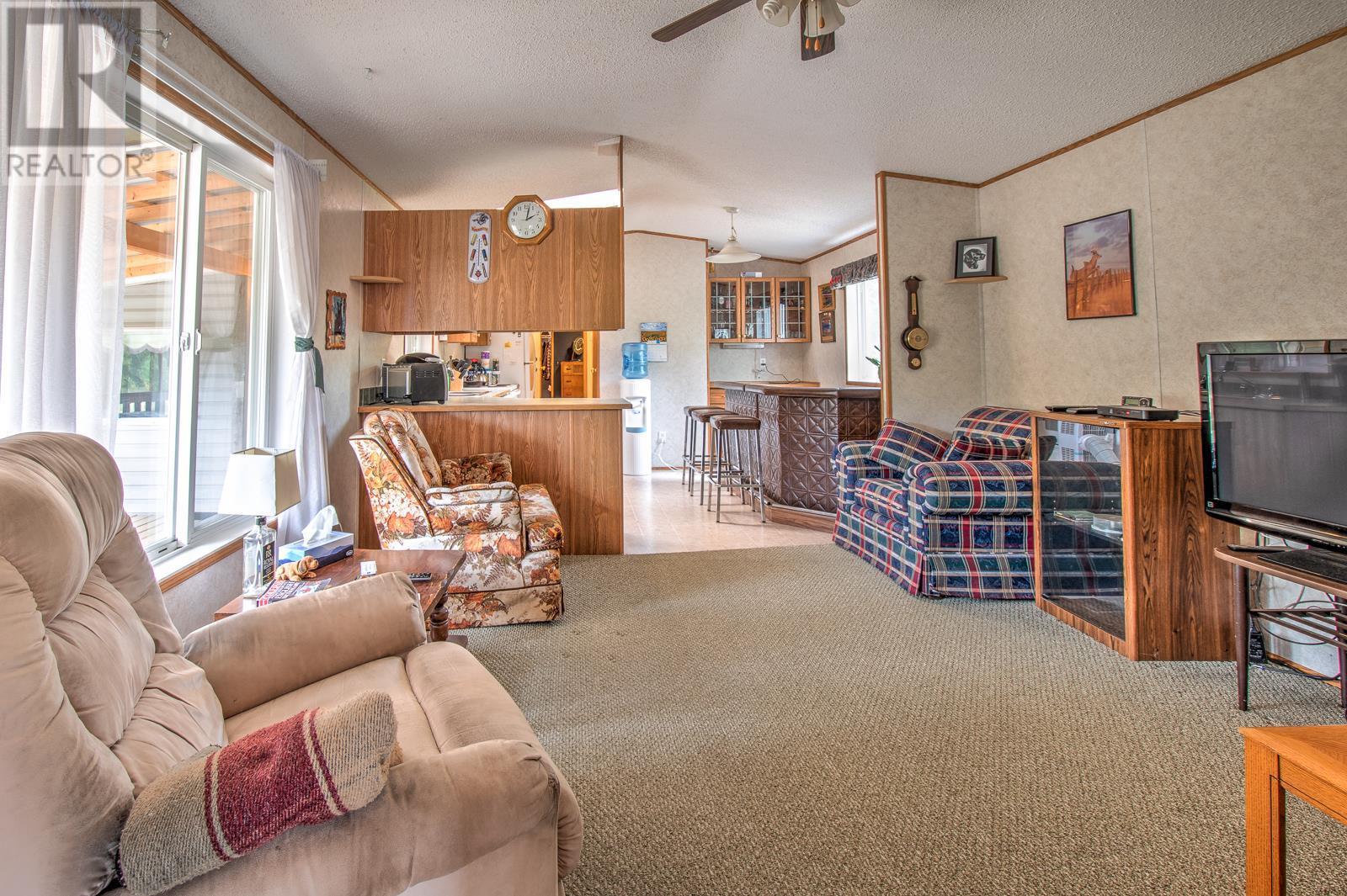 11 Gardom Lake Road, Enderby