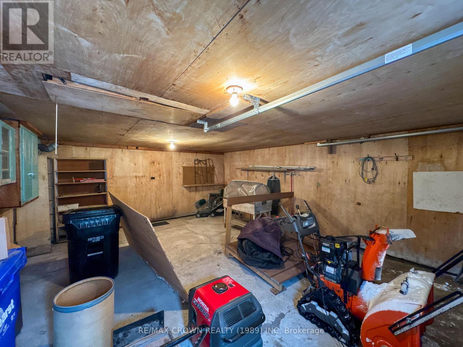 Photo 26 of 906 George Street, Hearst ON