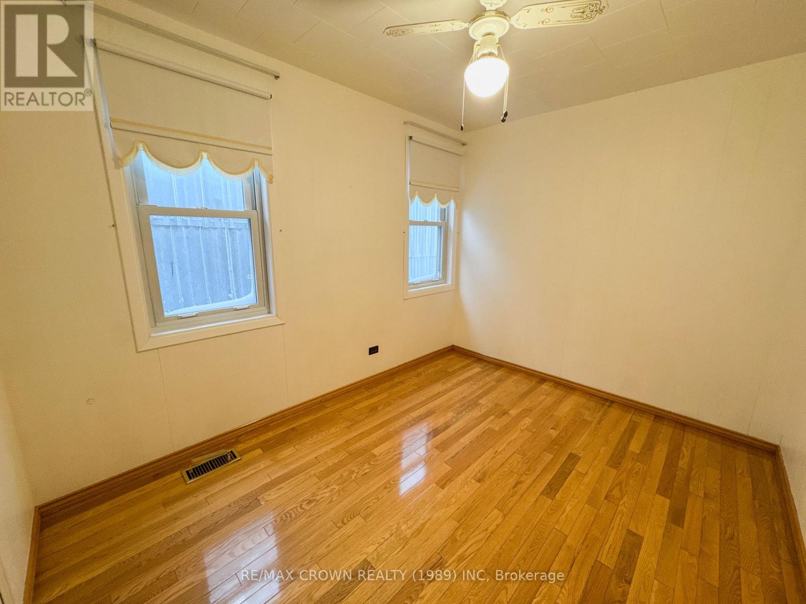 Photo 9 of 906 George Street, Hearst ON