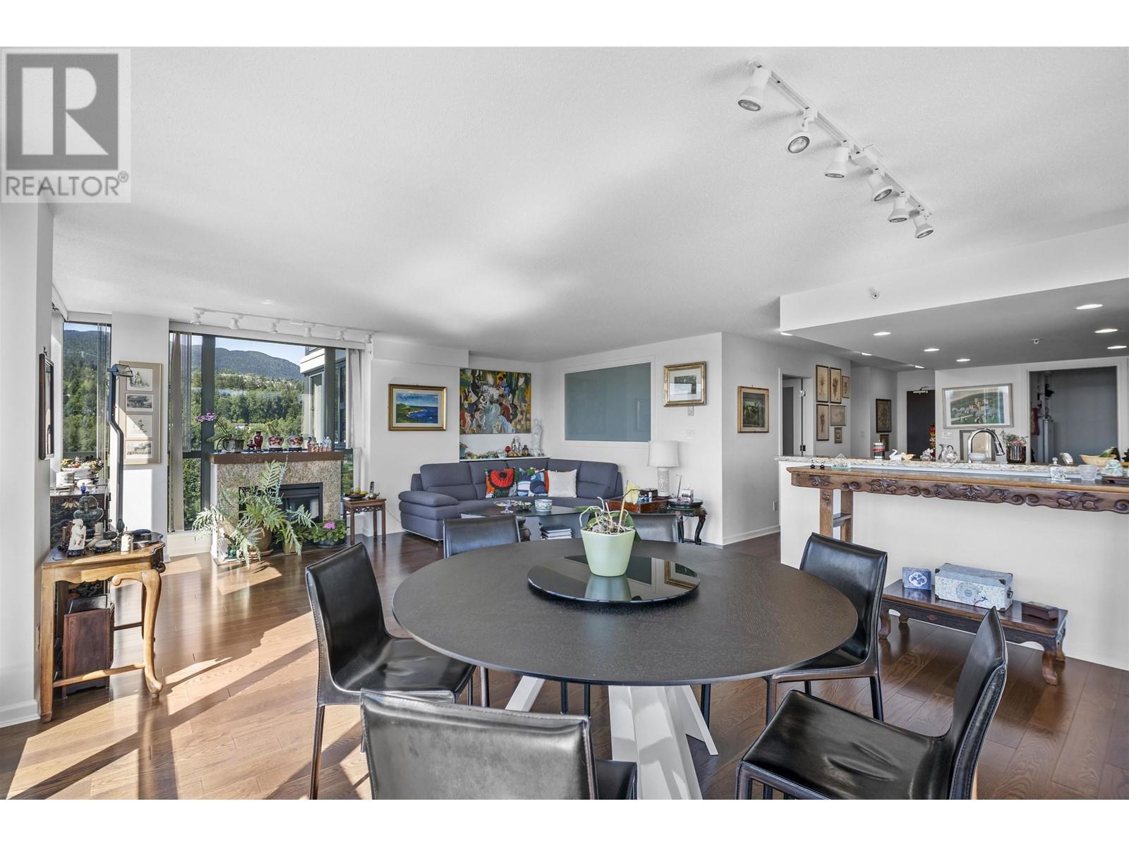 Photo 2 of 2204 288 Ungless Way, Port Moody BC
