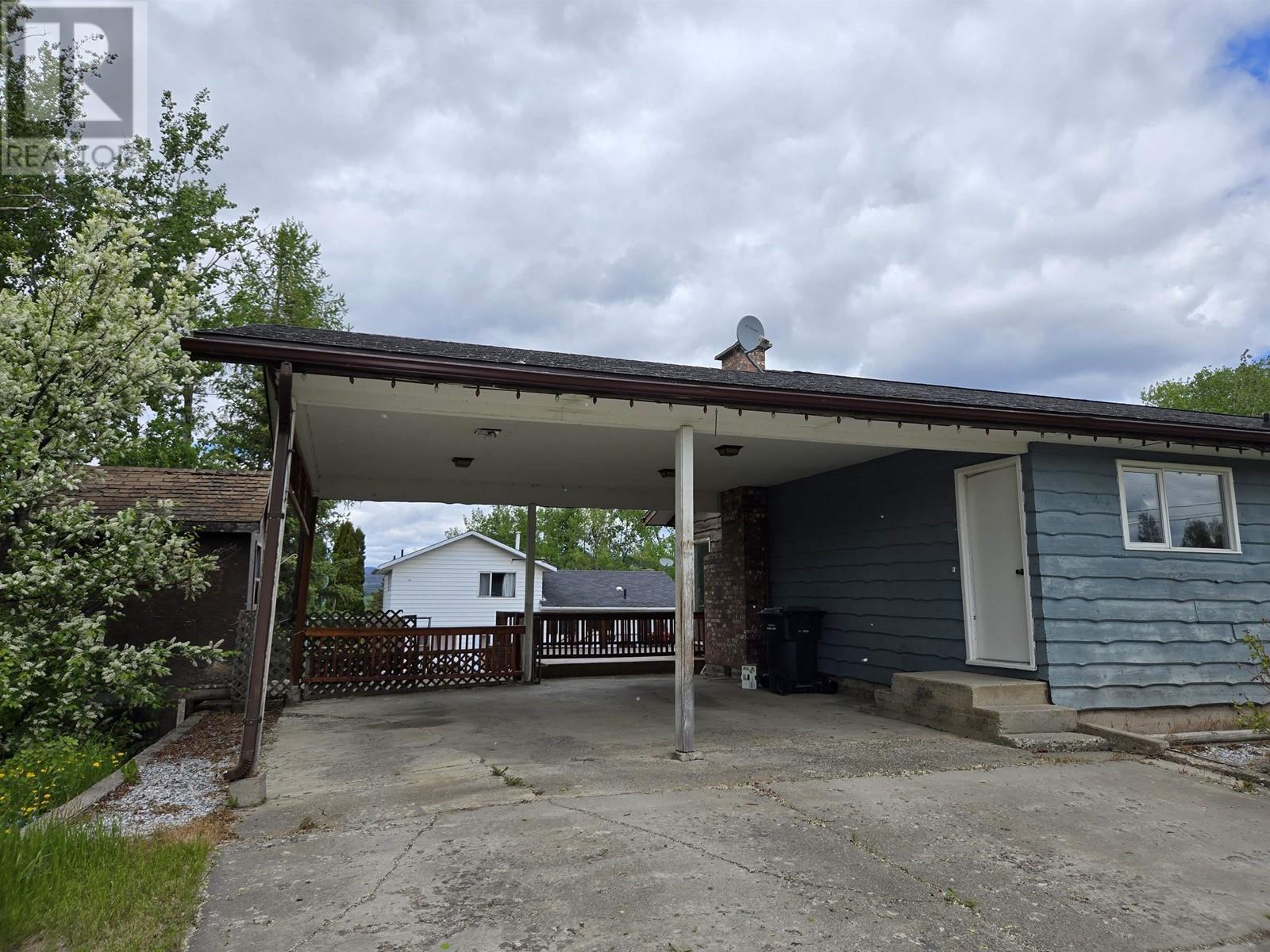 403 TUNASA DRIVE, Fraser Lake