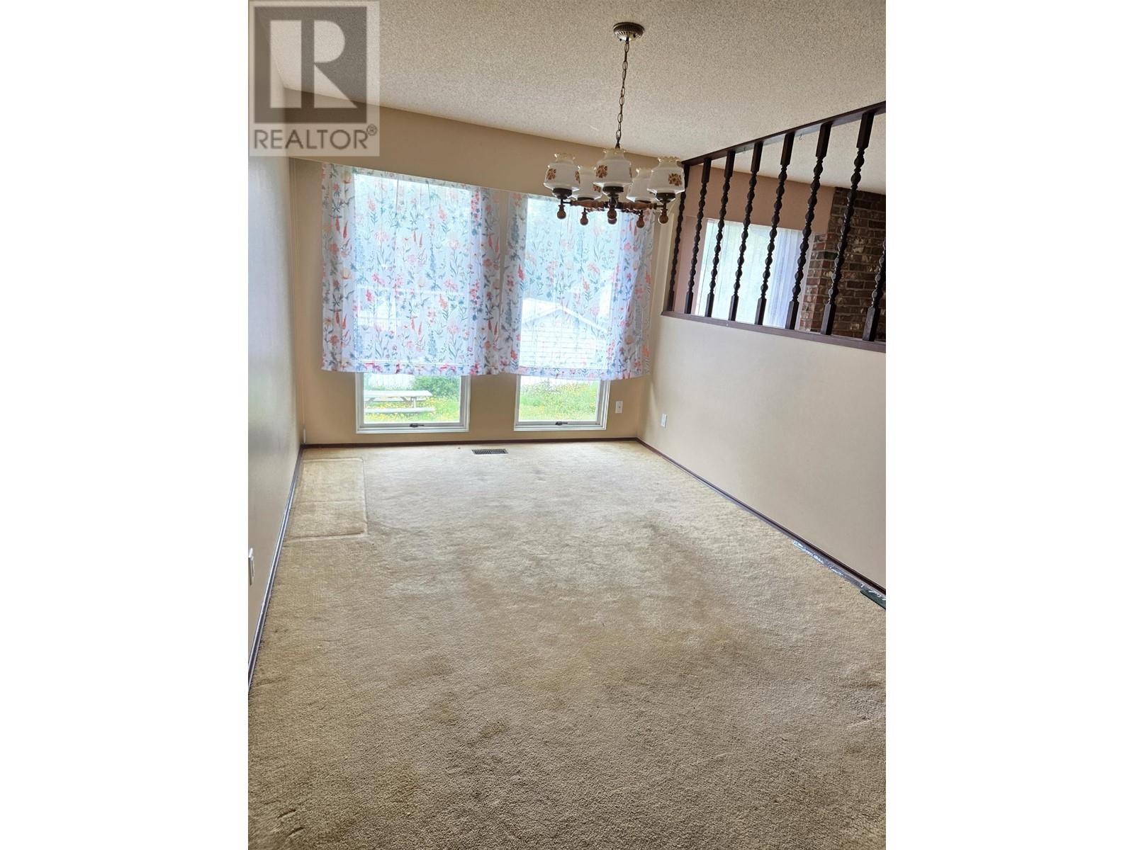 403 TUNASA DRIVE, Fraser Lake