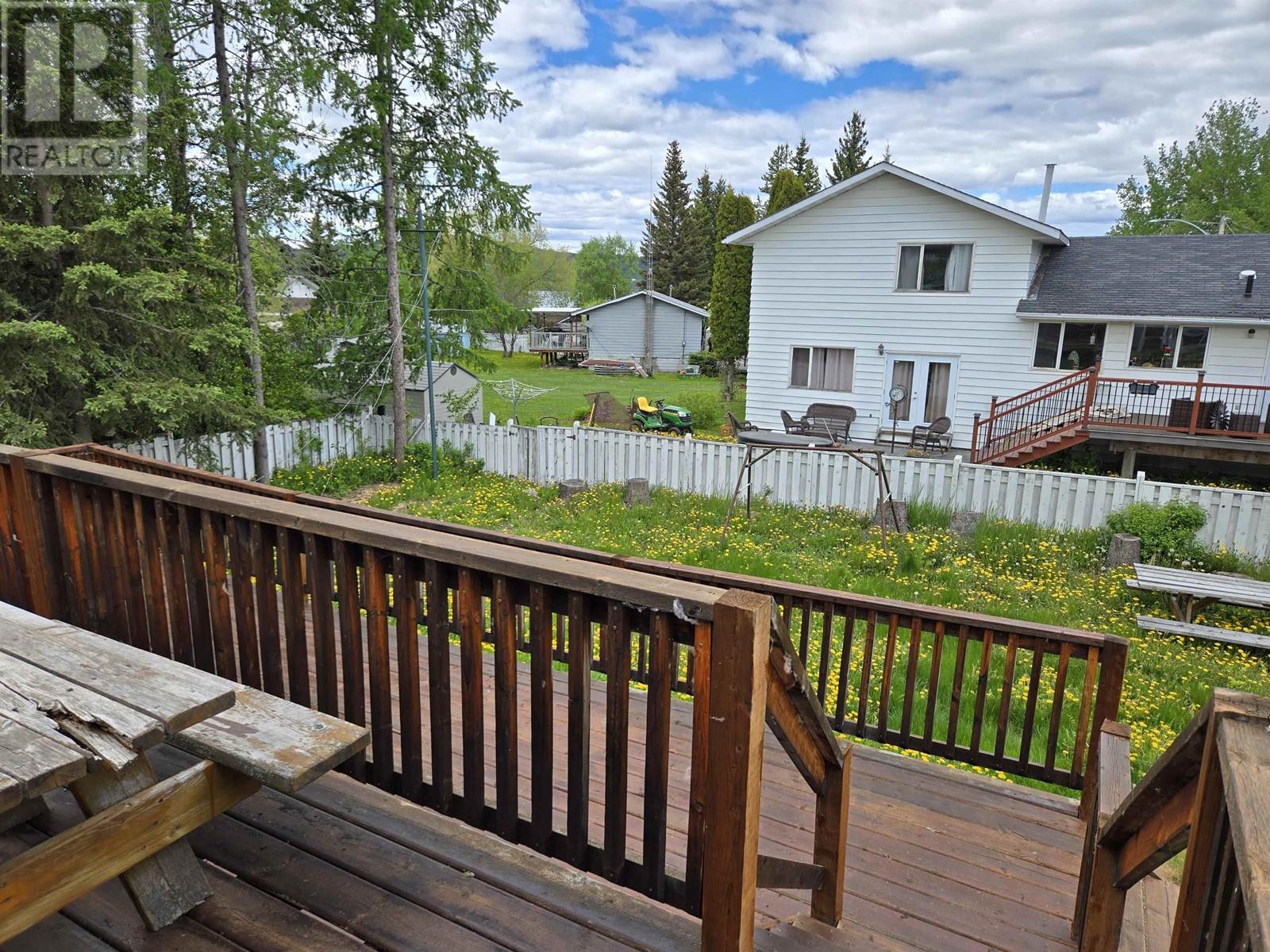 403 TUNASA DRIVE, Fraser Lake