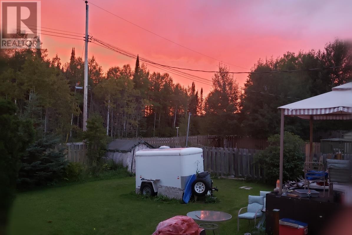Photo 2 of 4 Fisher Ave, Manitouwadge ON