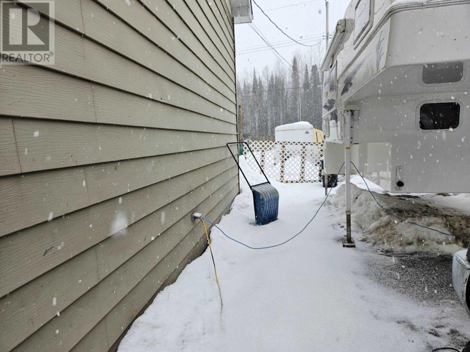 Photo 28 of 4 Fisher Ave, Manitouwadge ON