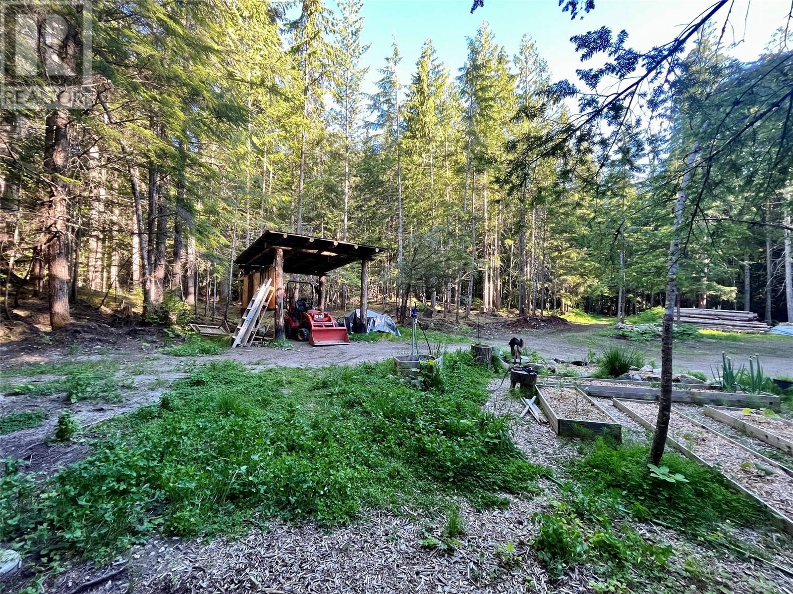 Photo 13 of 769 Beech Road, Nakusp BC