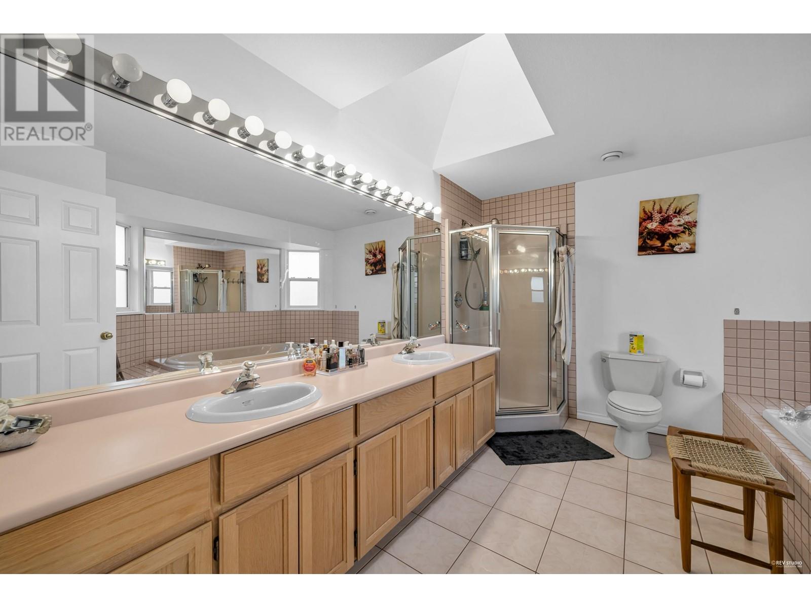 6585 HOLLY PARK DRIVE, Delta real estate listing R3009921