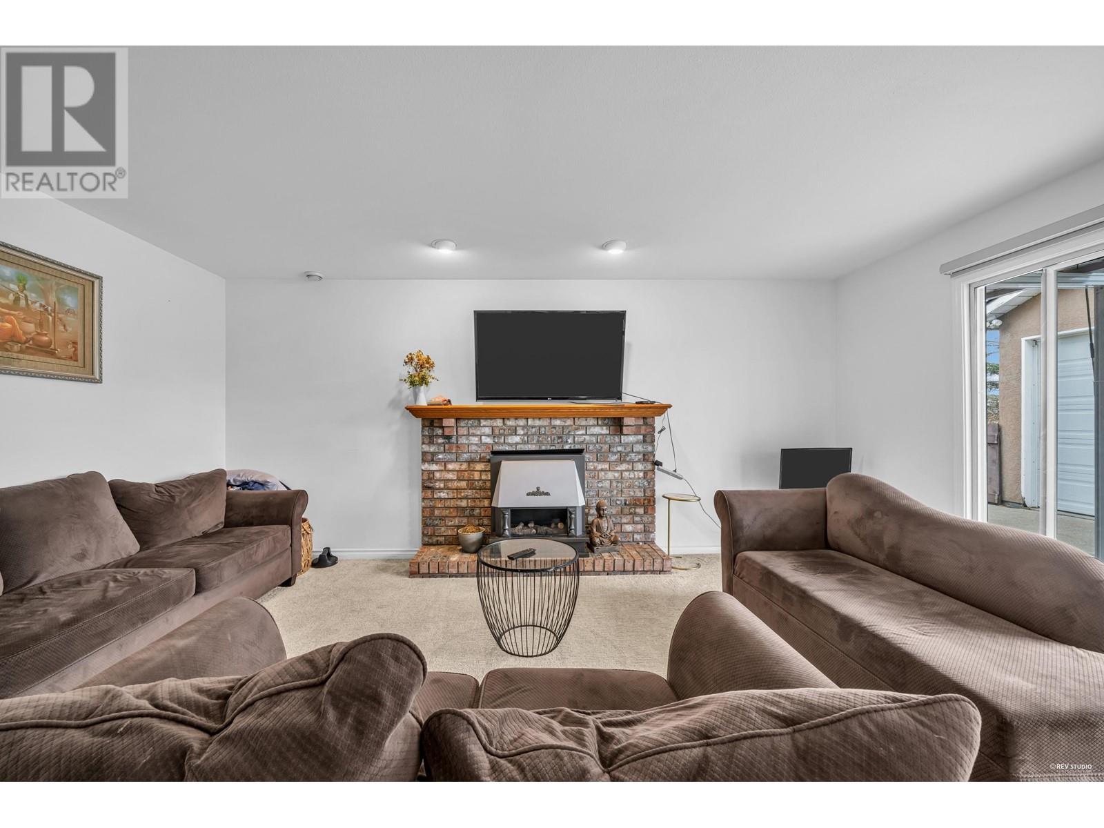 6585 HOLLY PARK DRIVE, Delta real estate listing R3009921