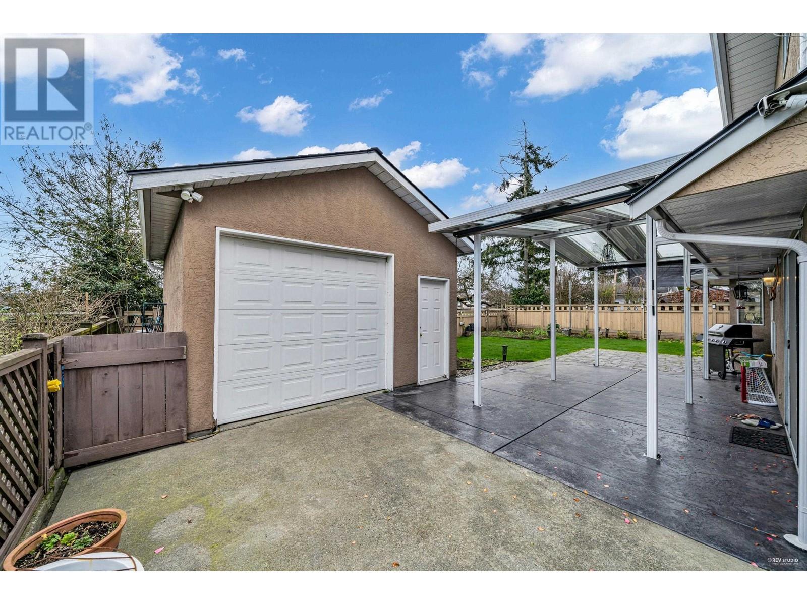 6585 HOLLY PARK DRIVE, Delta real estate listing R3009921