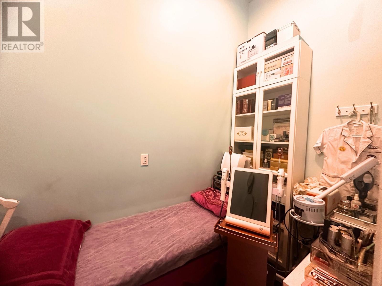 145 4328 NO.3 ROAD, Richmond