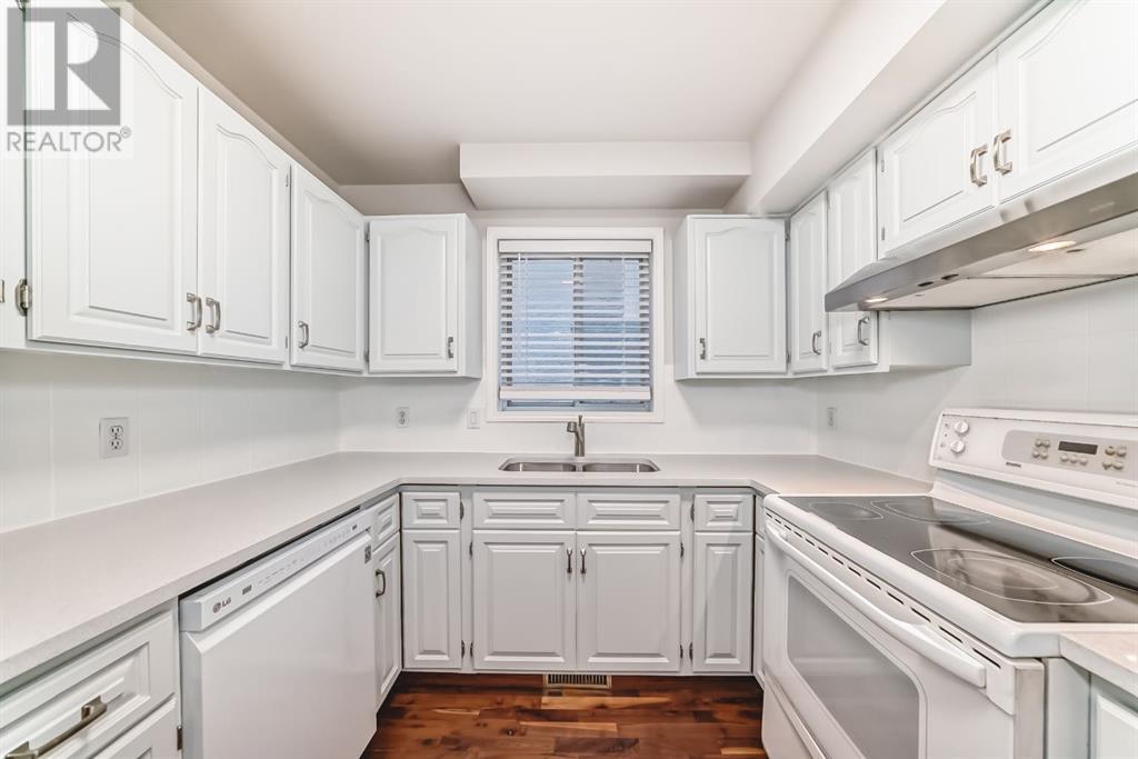 Single Family House for Sale in    Avenue SW Sunalta Calgary 