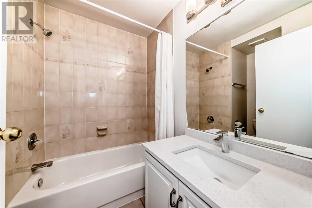 Single Family House for Sale in    Avenue SW Sunalta Calgary 