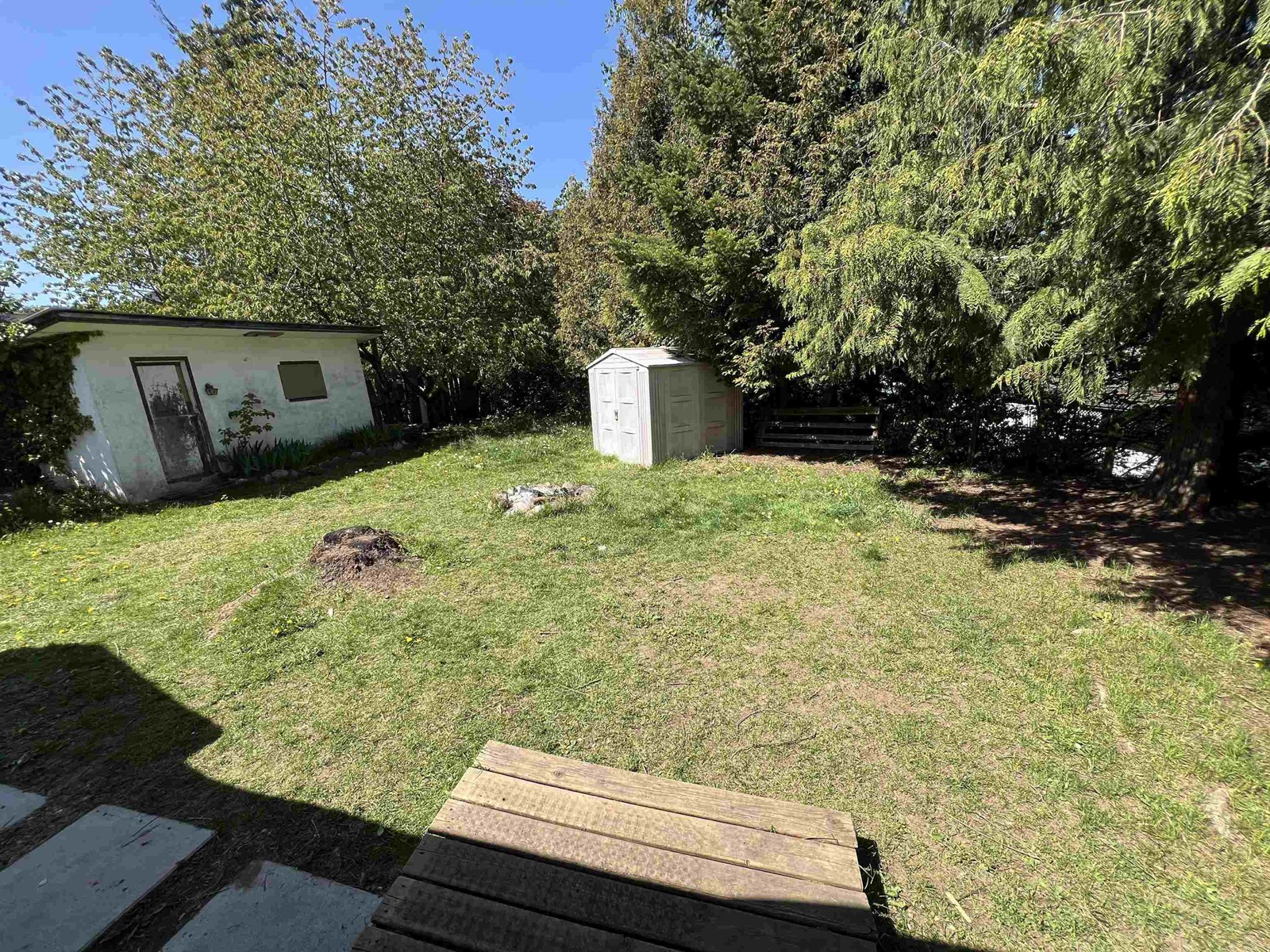 669 WALLACE STREET, Hope, Hope