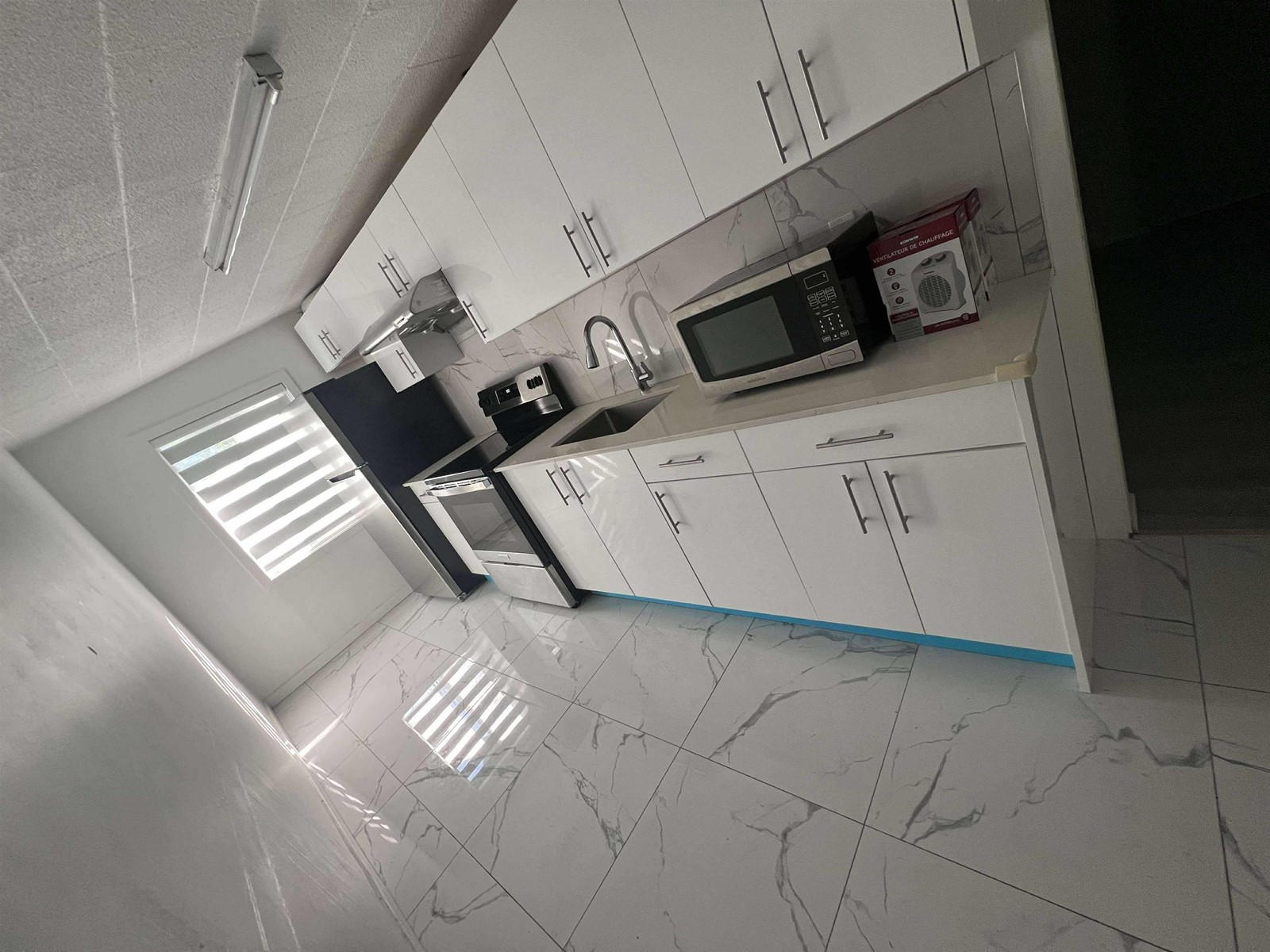 669 WALLACE STREET, Hope, Hope