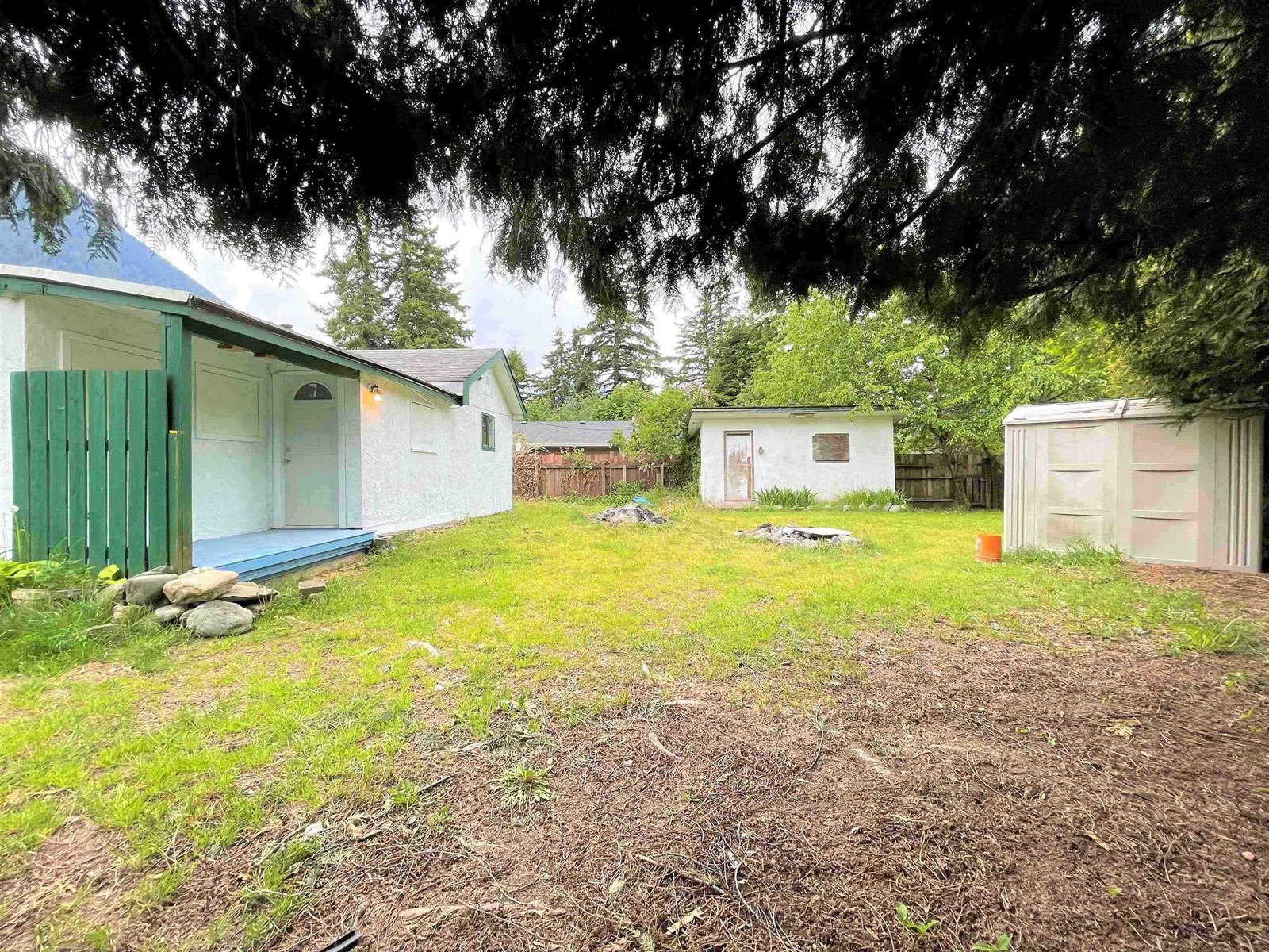 669 WALLACE STREET, Hope, Hope