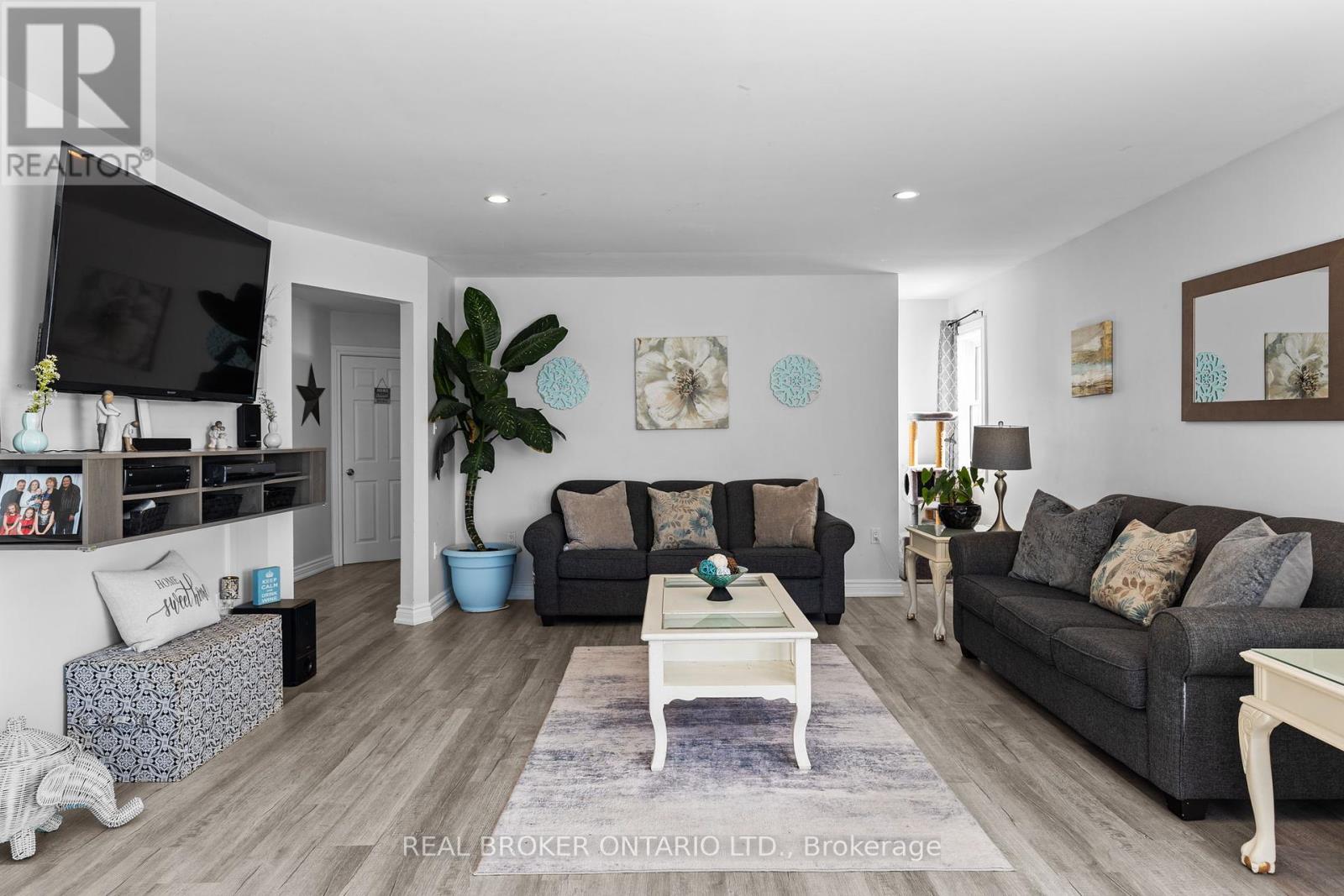 Photo 22 of 48 Campbell Beach Road, Kawartha Lakes ON