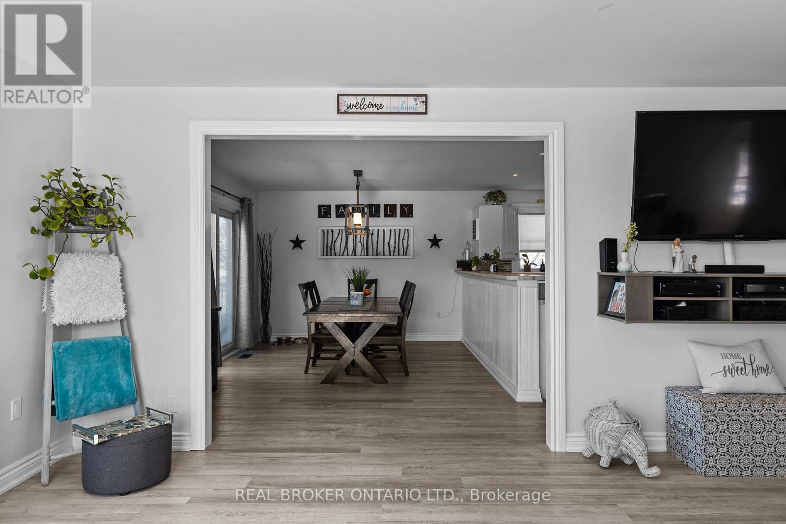 Photo 24 of 48 Campbell Beach Road, Kawartha Lakes ON