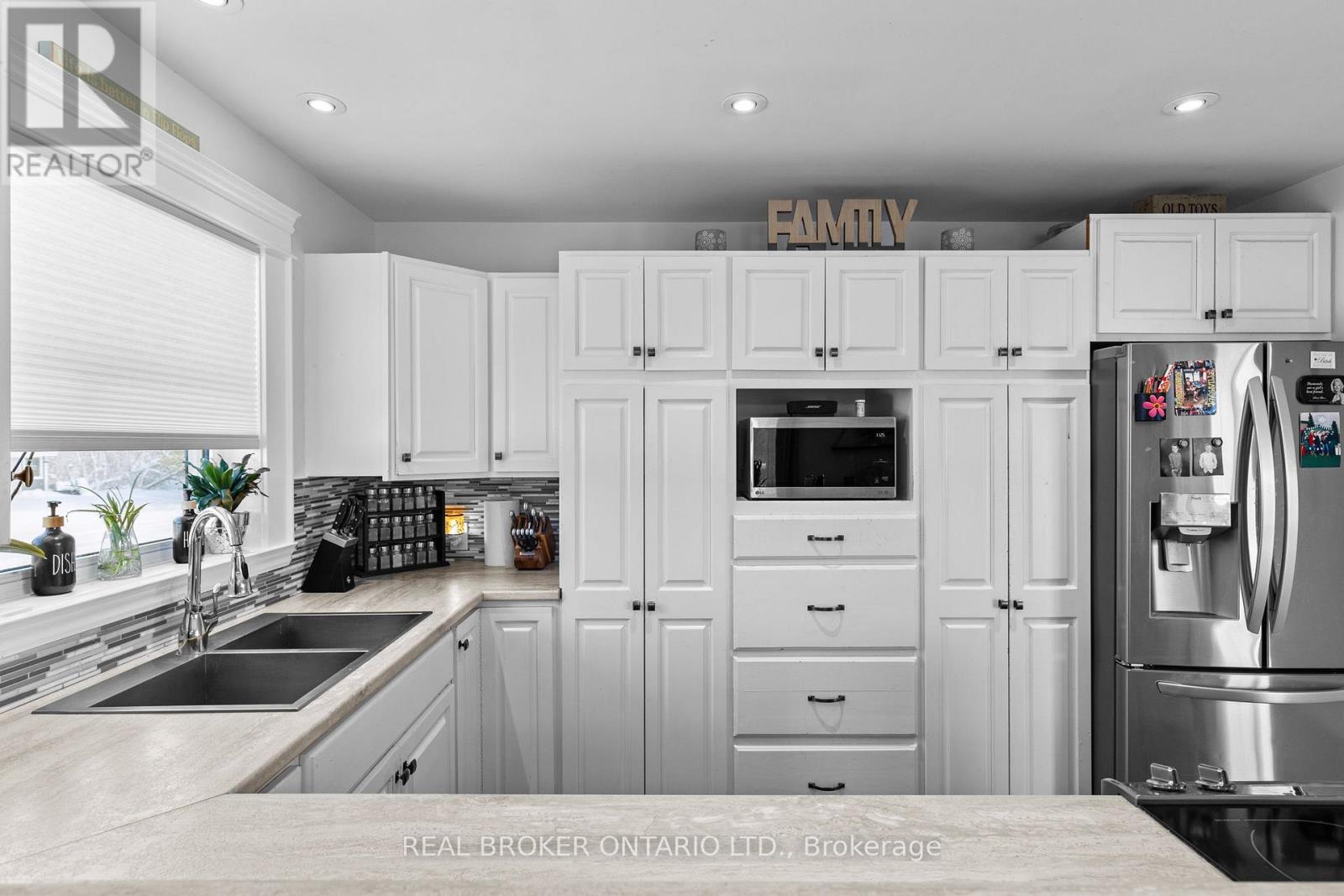 Photo 29 of 48 Campbell Beach Road, Kawartha Lakes ON