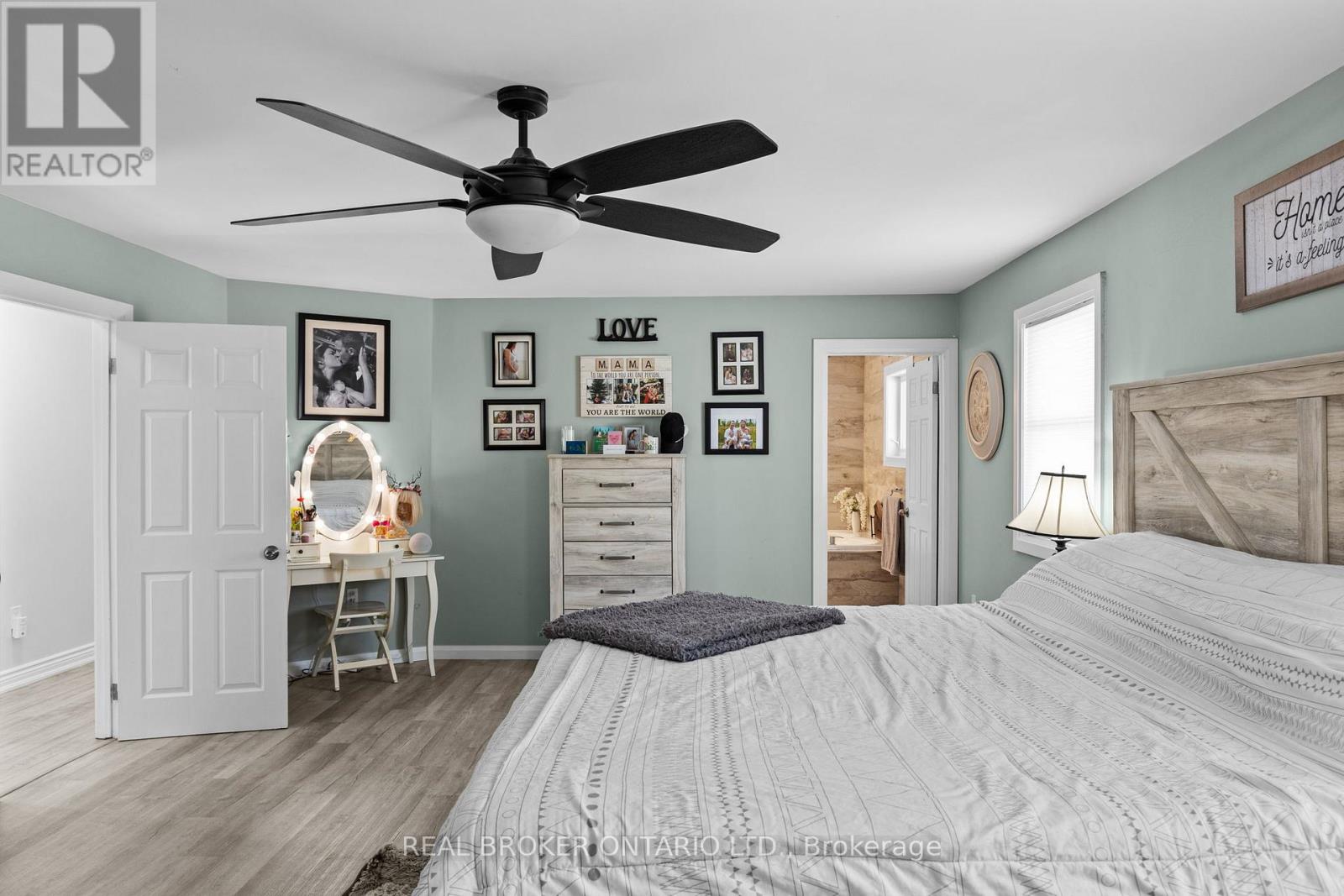 Photo 32 of 48 Campbell Beach Road, Kawartha Lakes ON