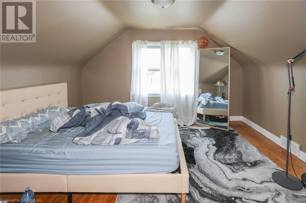 Photo 19 of 67 St George Street, St Catharines ON