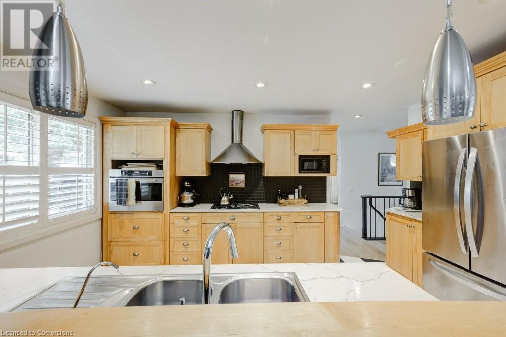 Photo 13 of 3 Fallsview Road, Hamilton ON