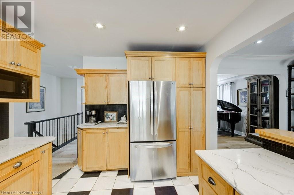 Photo 17 of 3 Fallsview Road, Hamilton ON