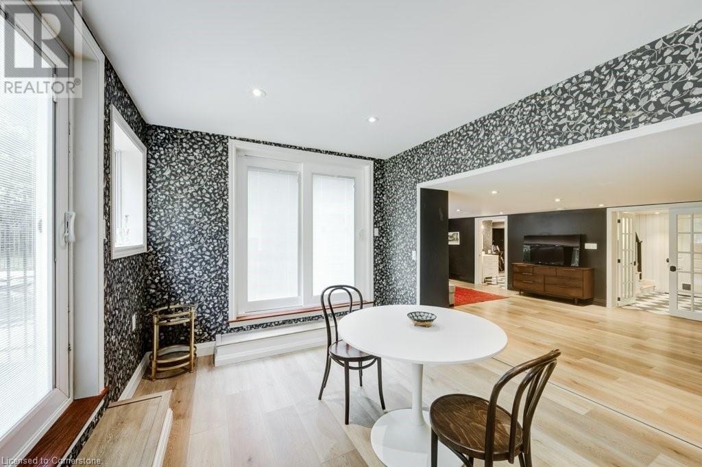 Photo 40 of 3 Fallsview Road, Hamilton ON
