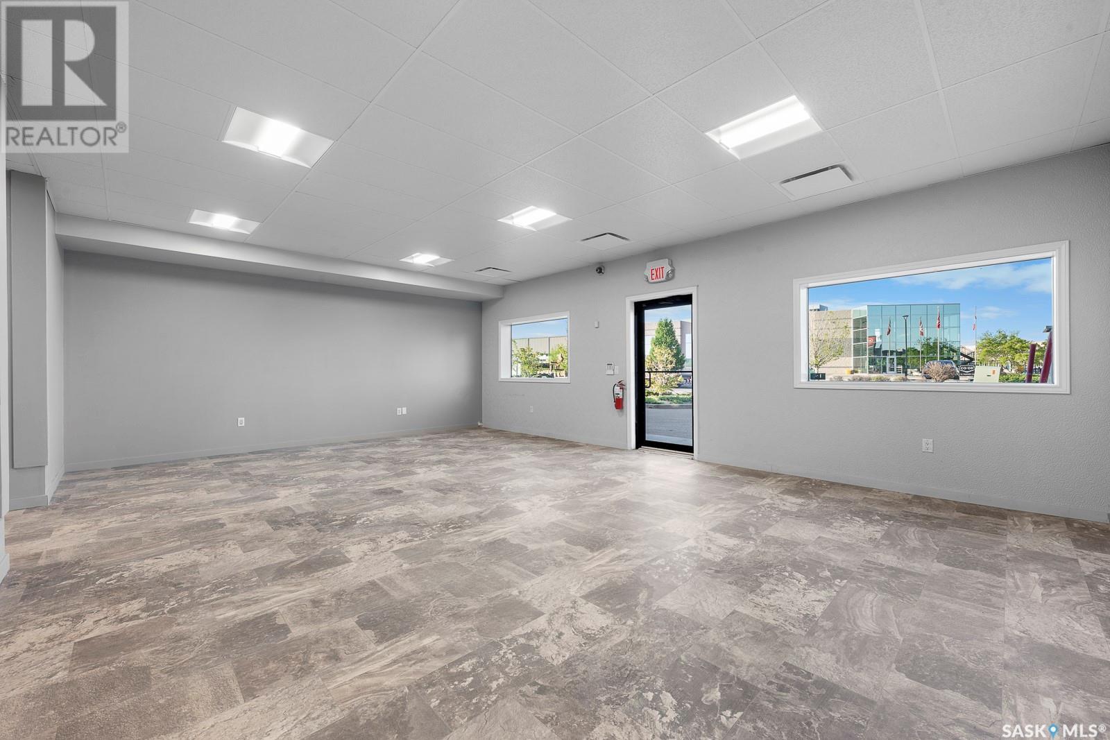 Photo 5 of 2124 Turvey Road E, Regina SK