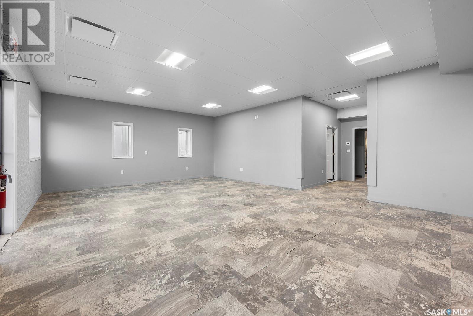 Photo 6 of 2124 Turvey Road E, Regina SK