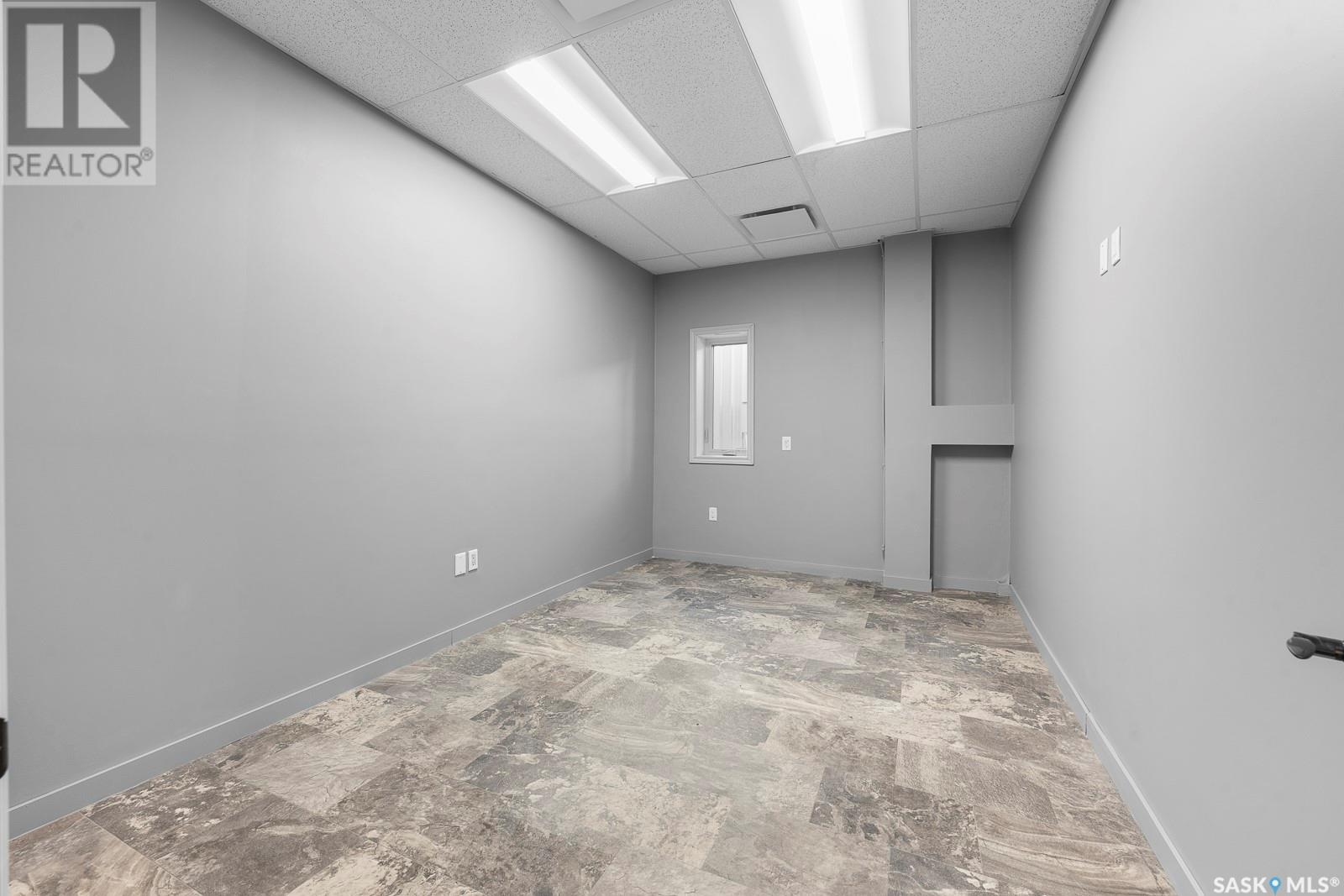 Photo 7 of 2124 Turvey Road E, Regina SK